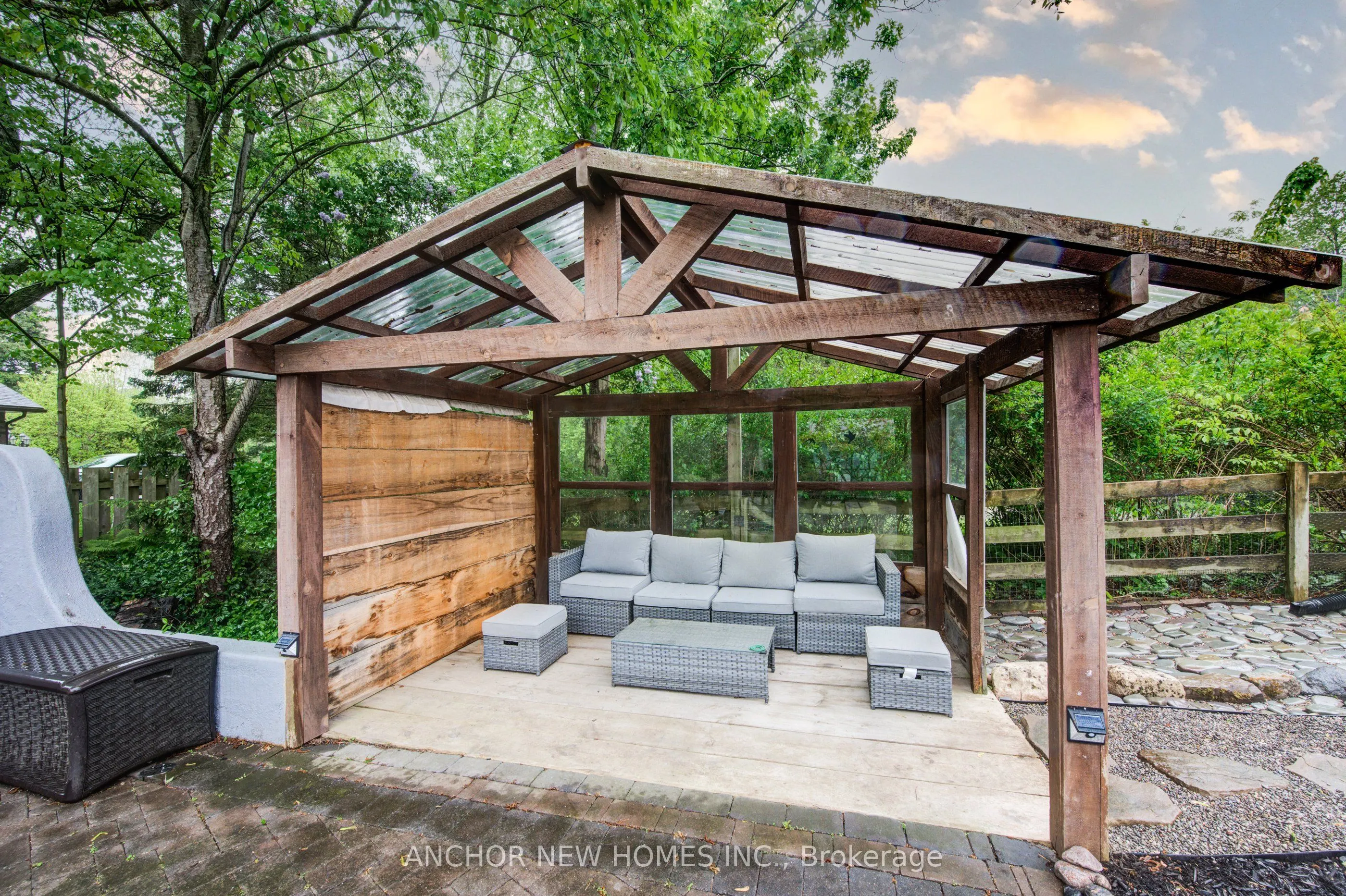 403137 ROBINSON Road