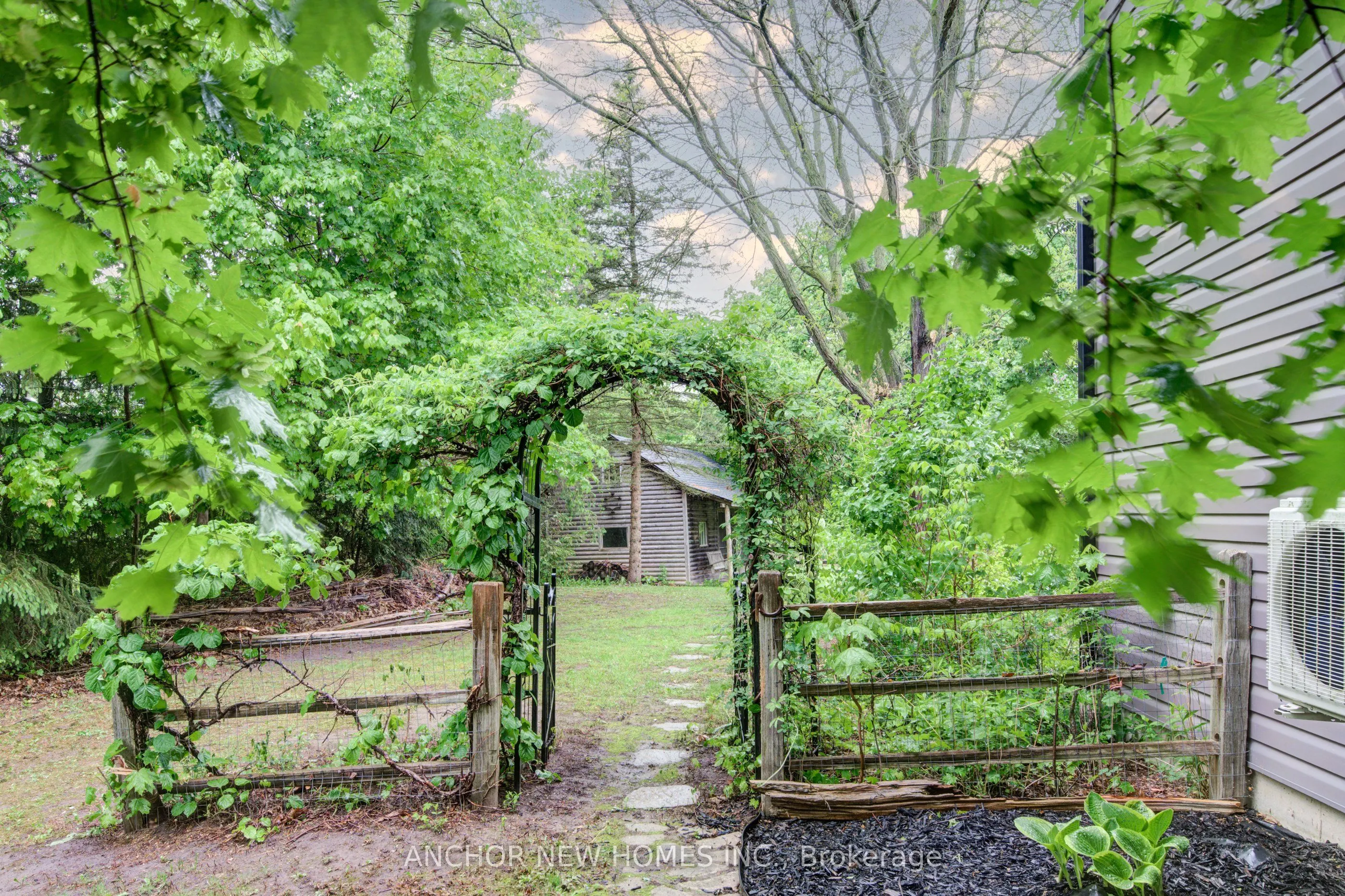 403137 ROBINSON Road