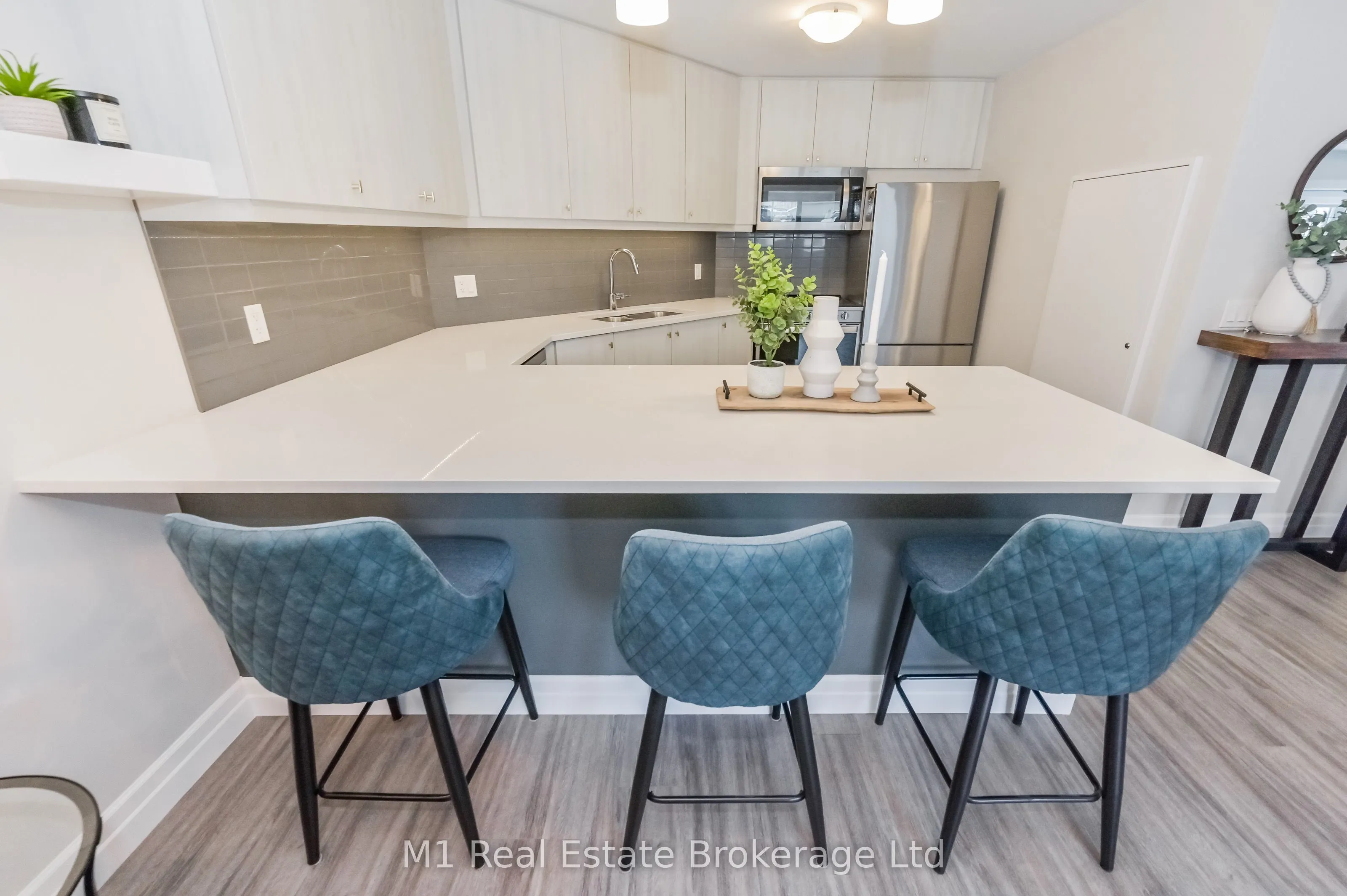 19 Stumpf Street, #101