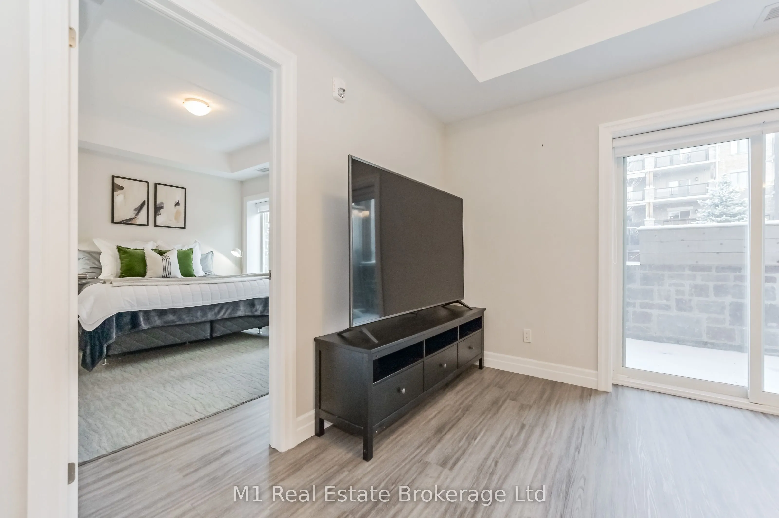 19 Stumpf Street, #101