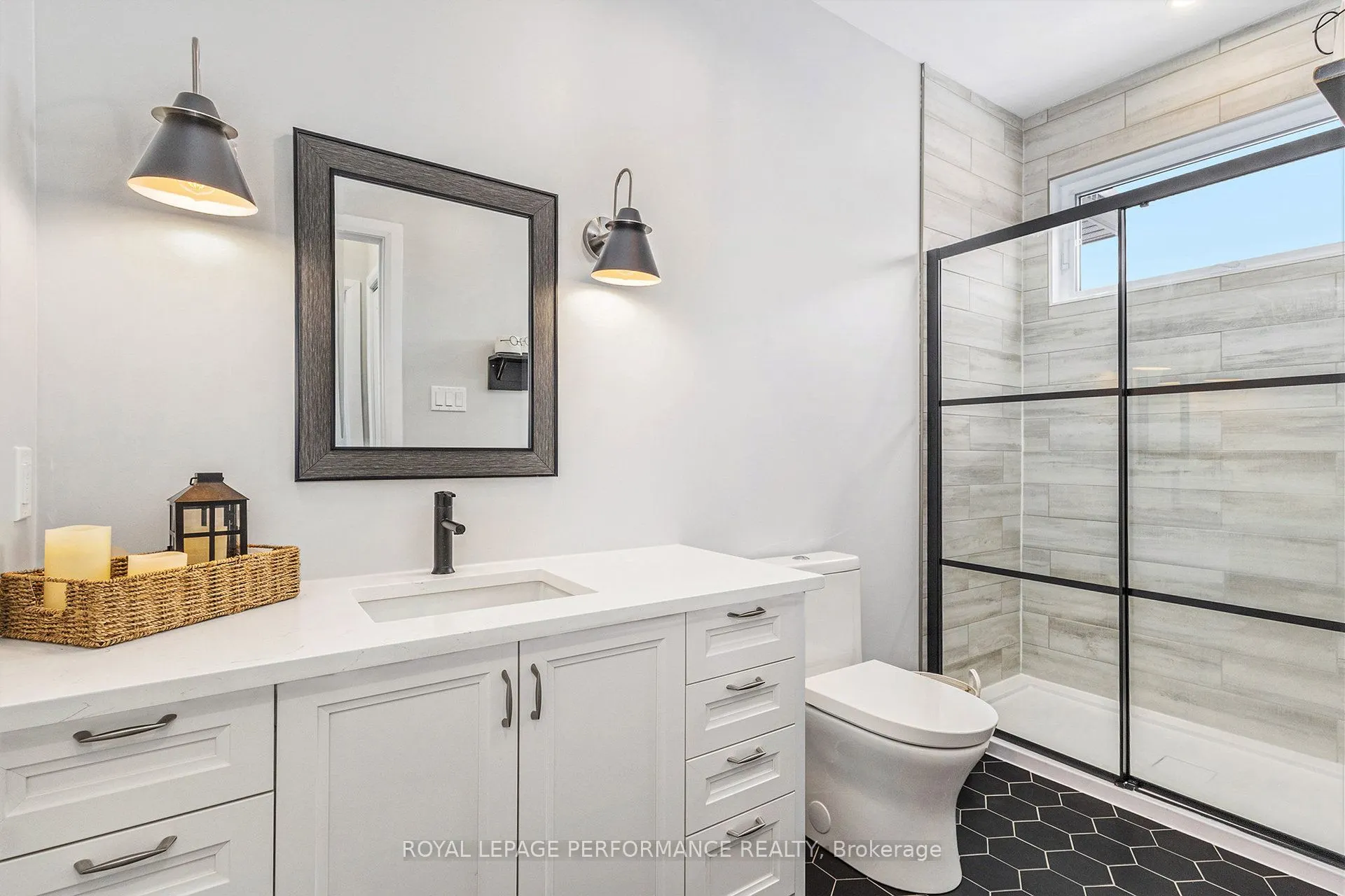 209 Des Violettes Street