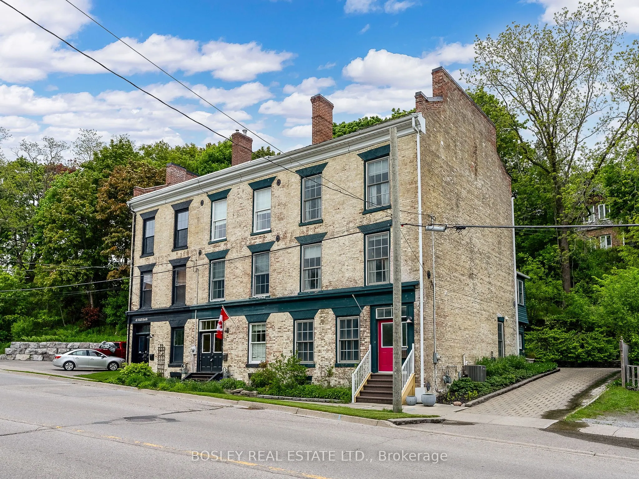 37 Mill Street N
