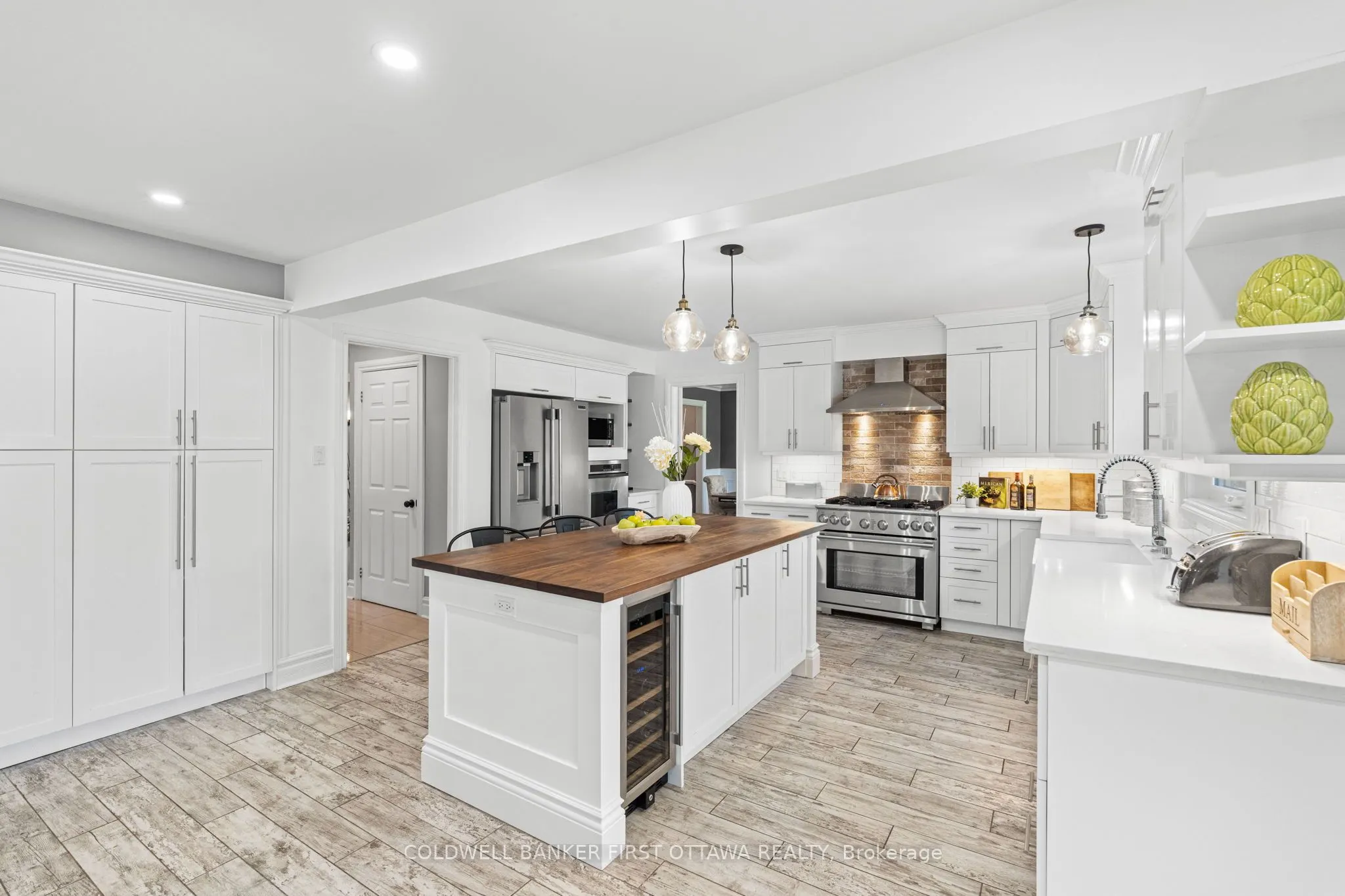 1379 Potter Drive
