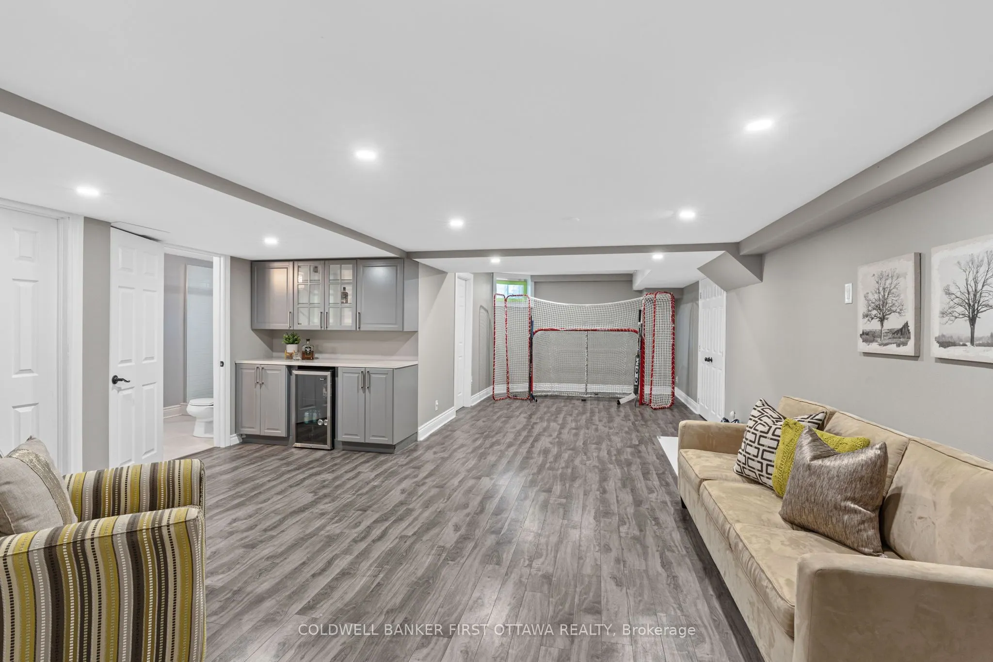 1379 Potter Drive