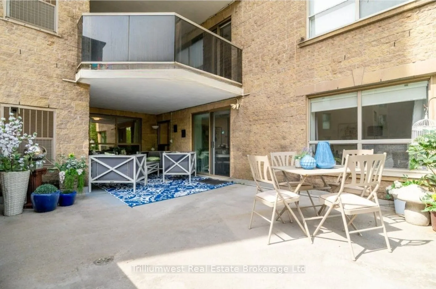 281 Bristol Street, #203