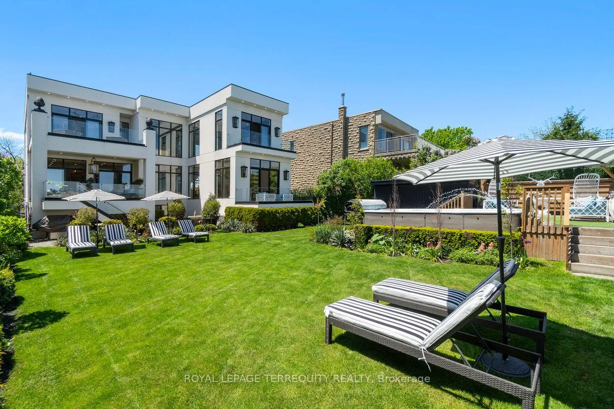711 Beach Boulevard