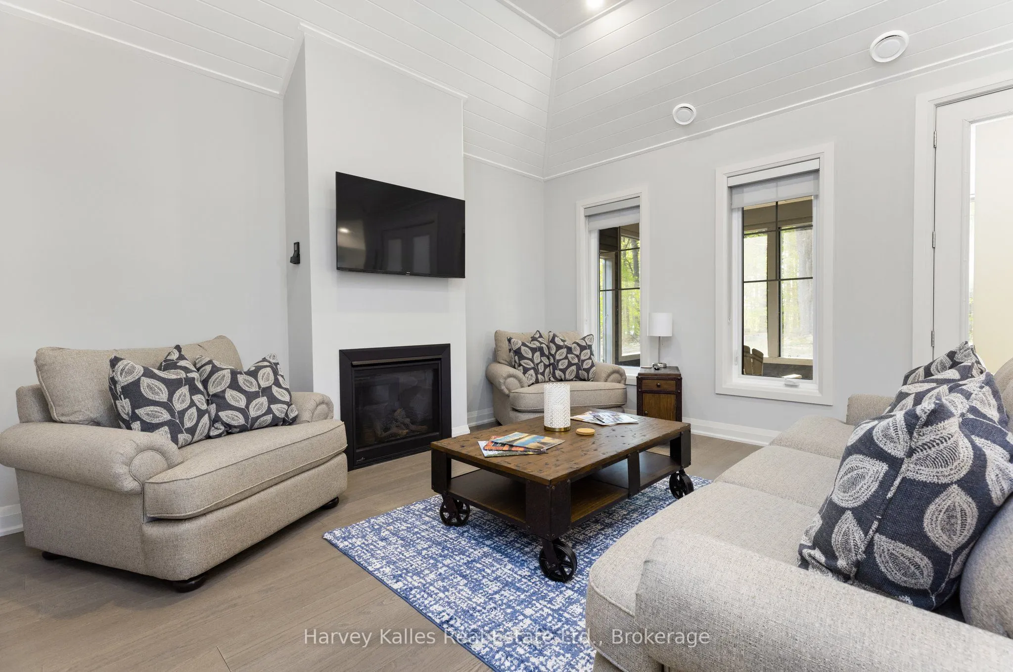2054 PENINSULA Road, #41