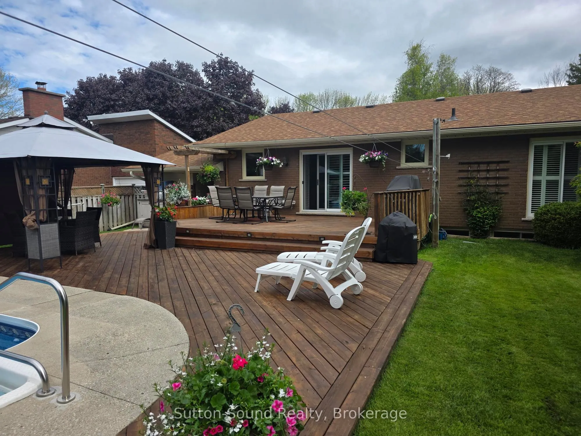 635 26th Street W