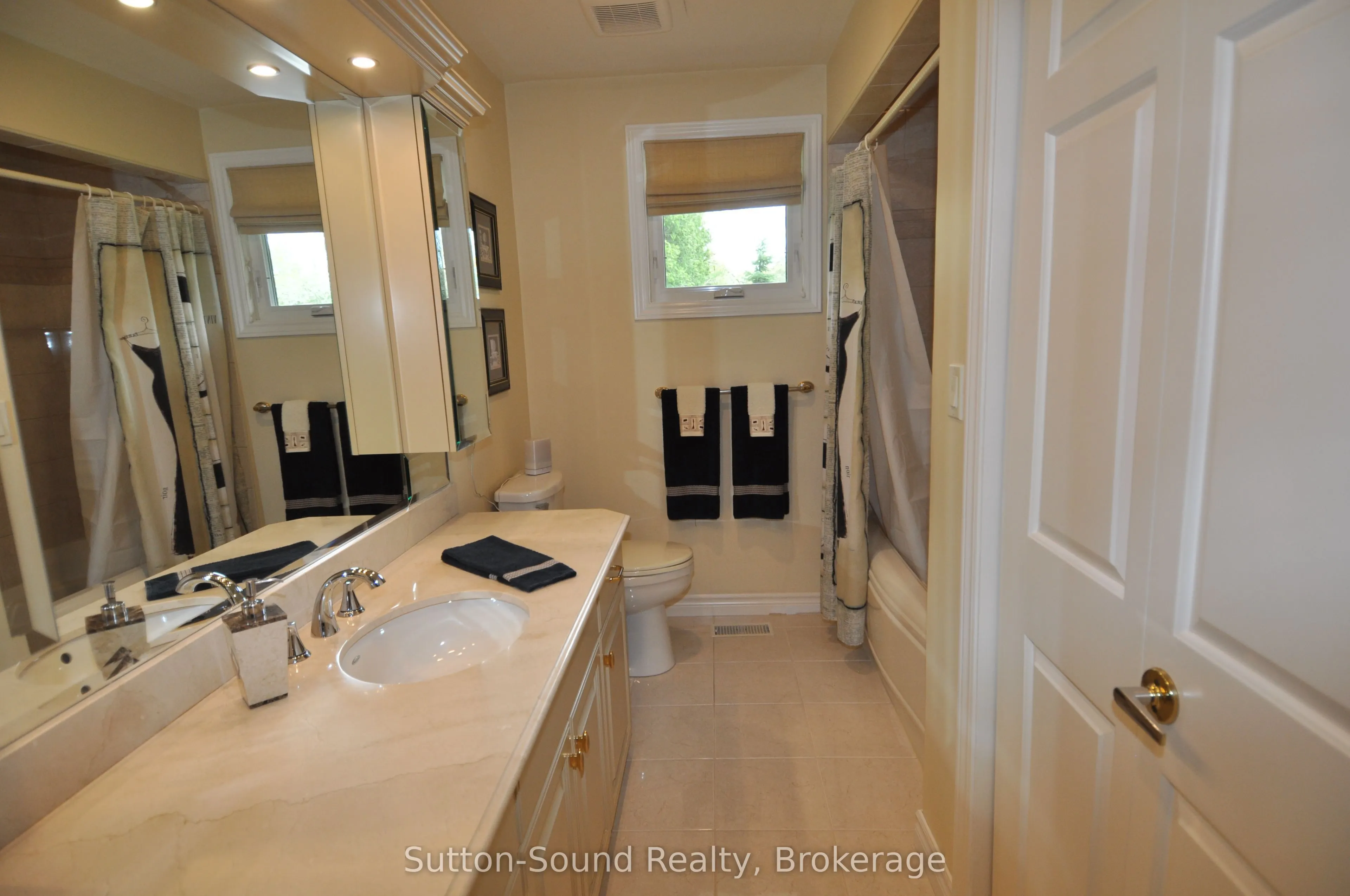 635 26th Street W