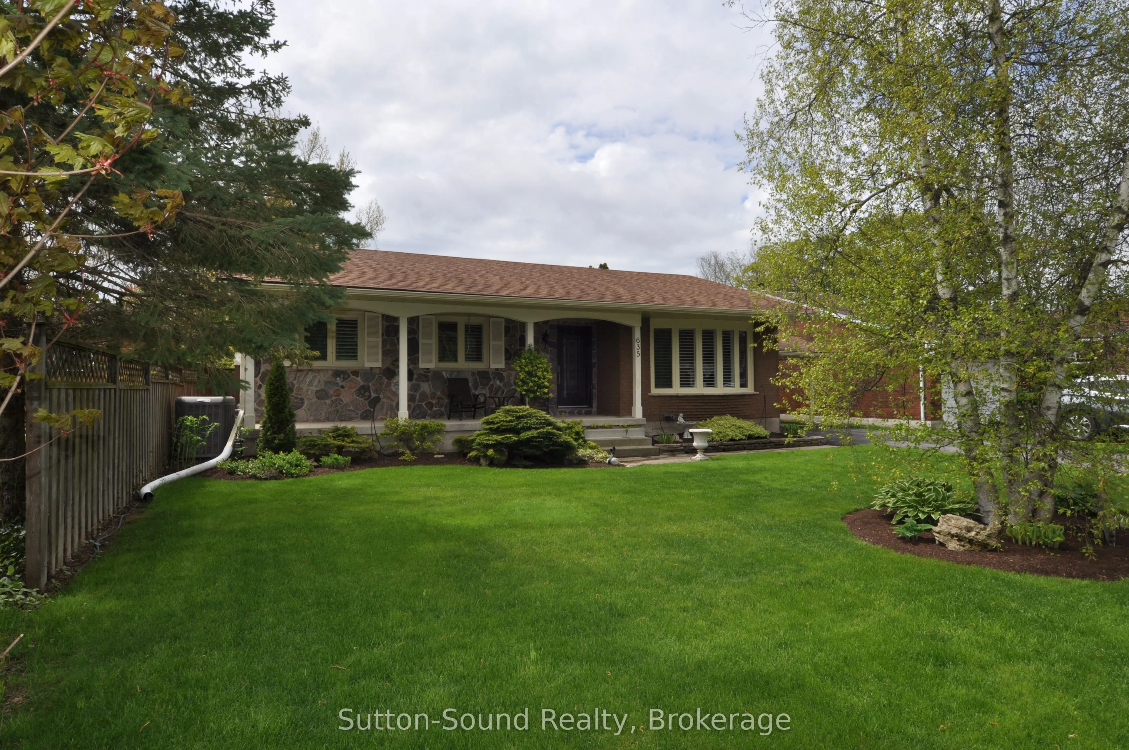 635 26th Street W