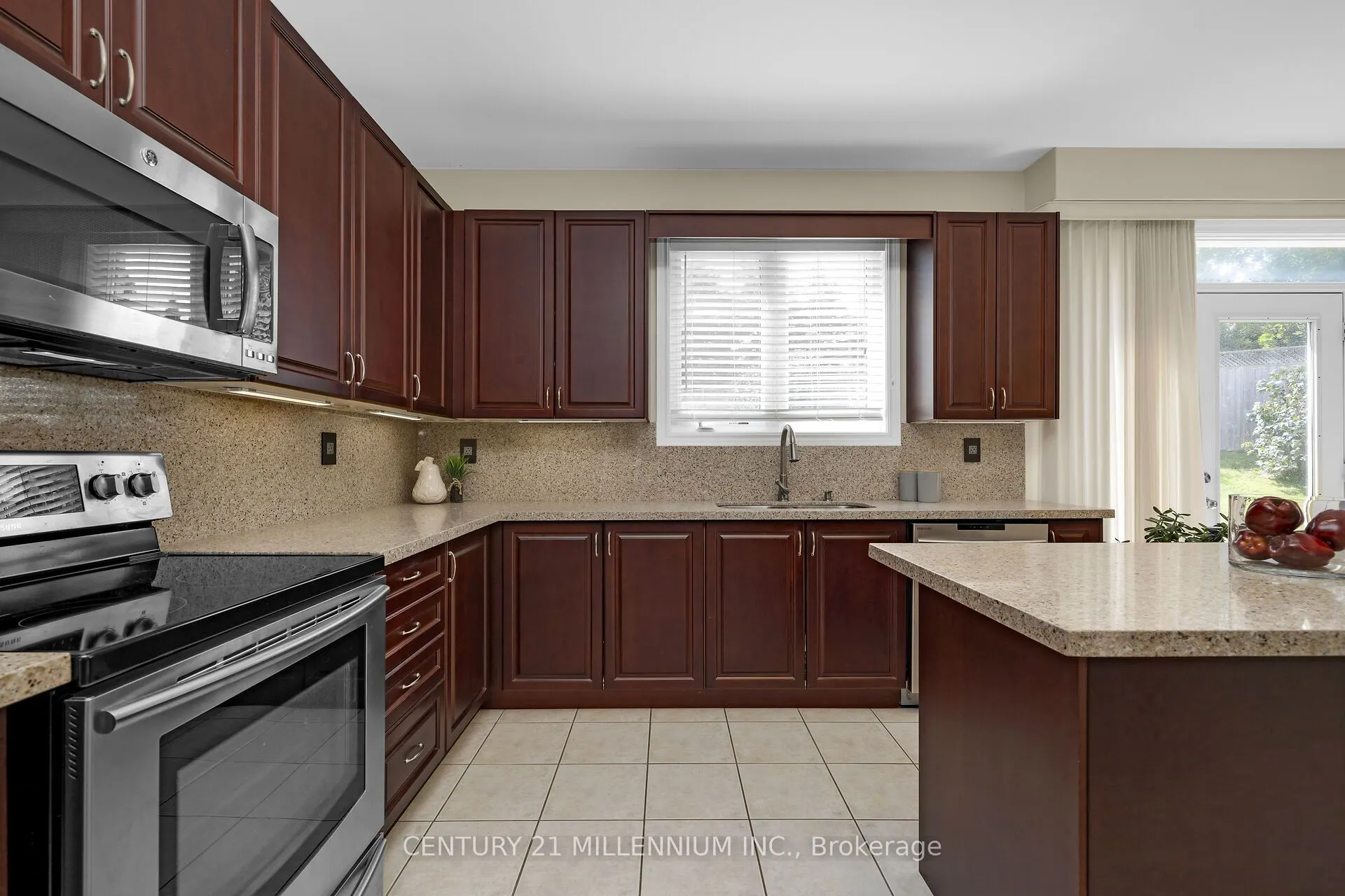 15 Upper Canada Drive