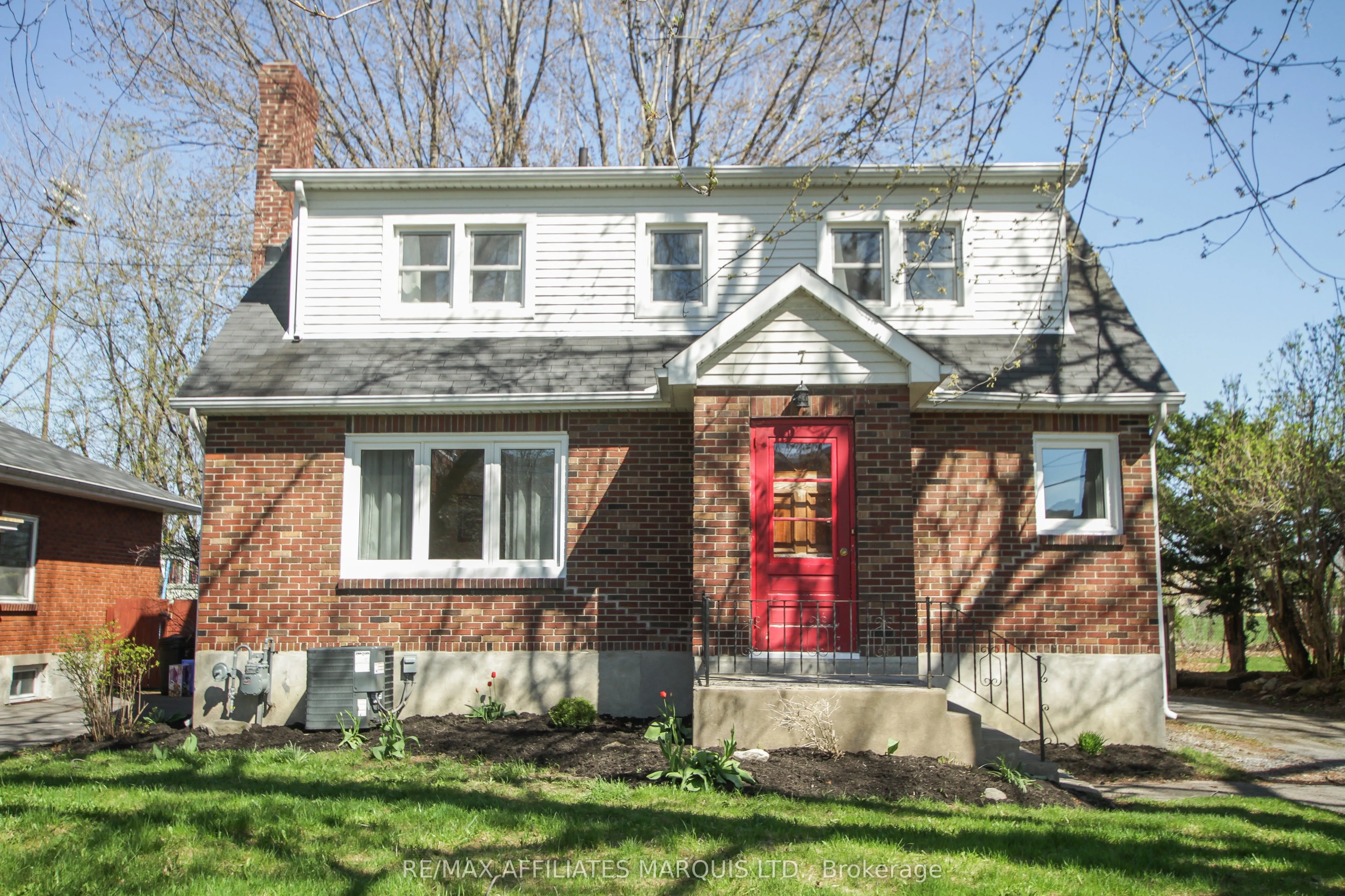 7 Old Orchard Avenue