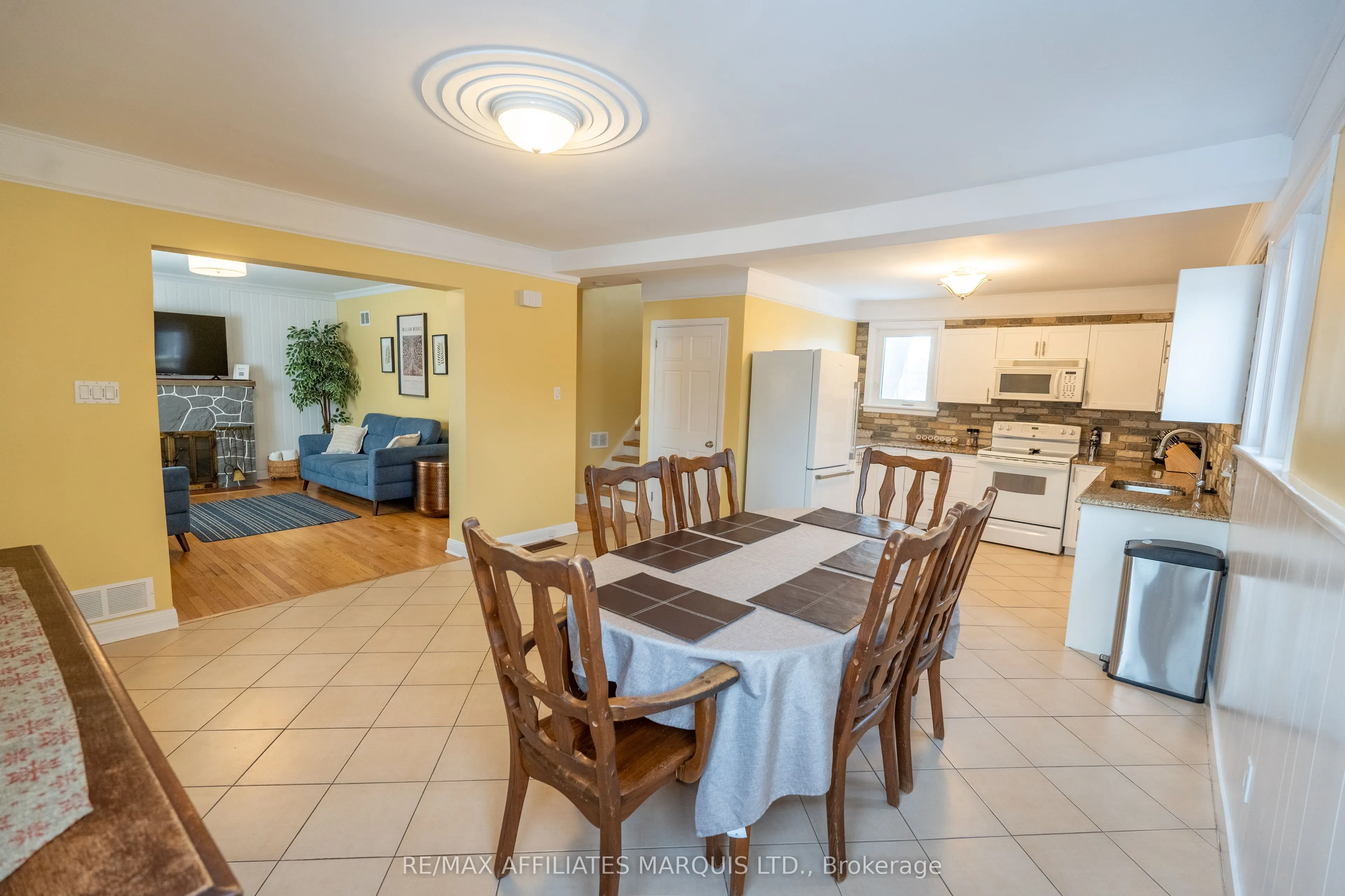 7 Old Orchard Avenue