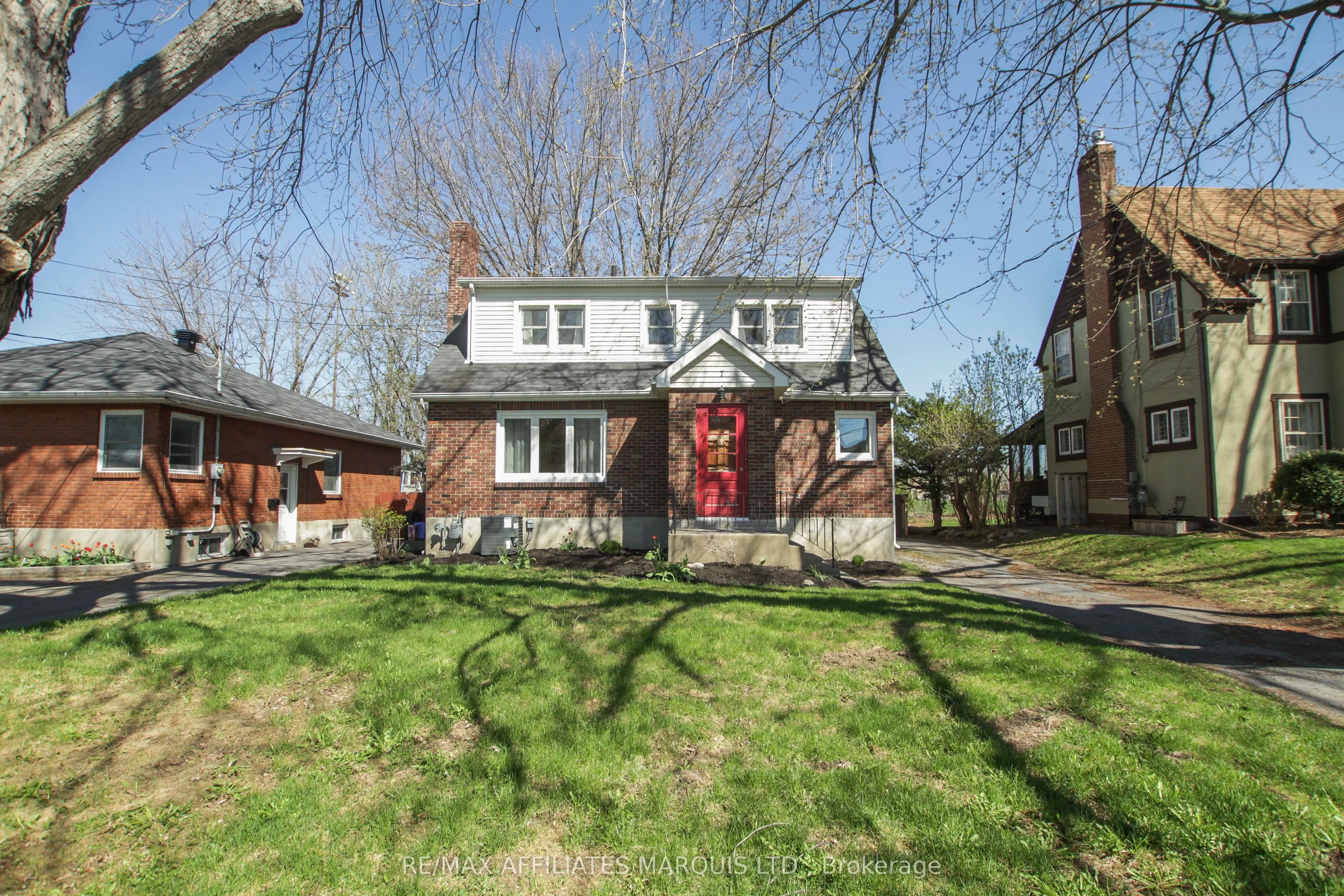 7 Old Orchard Avenue
