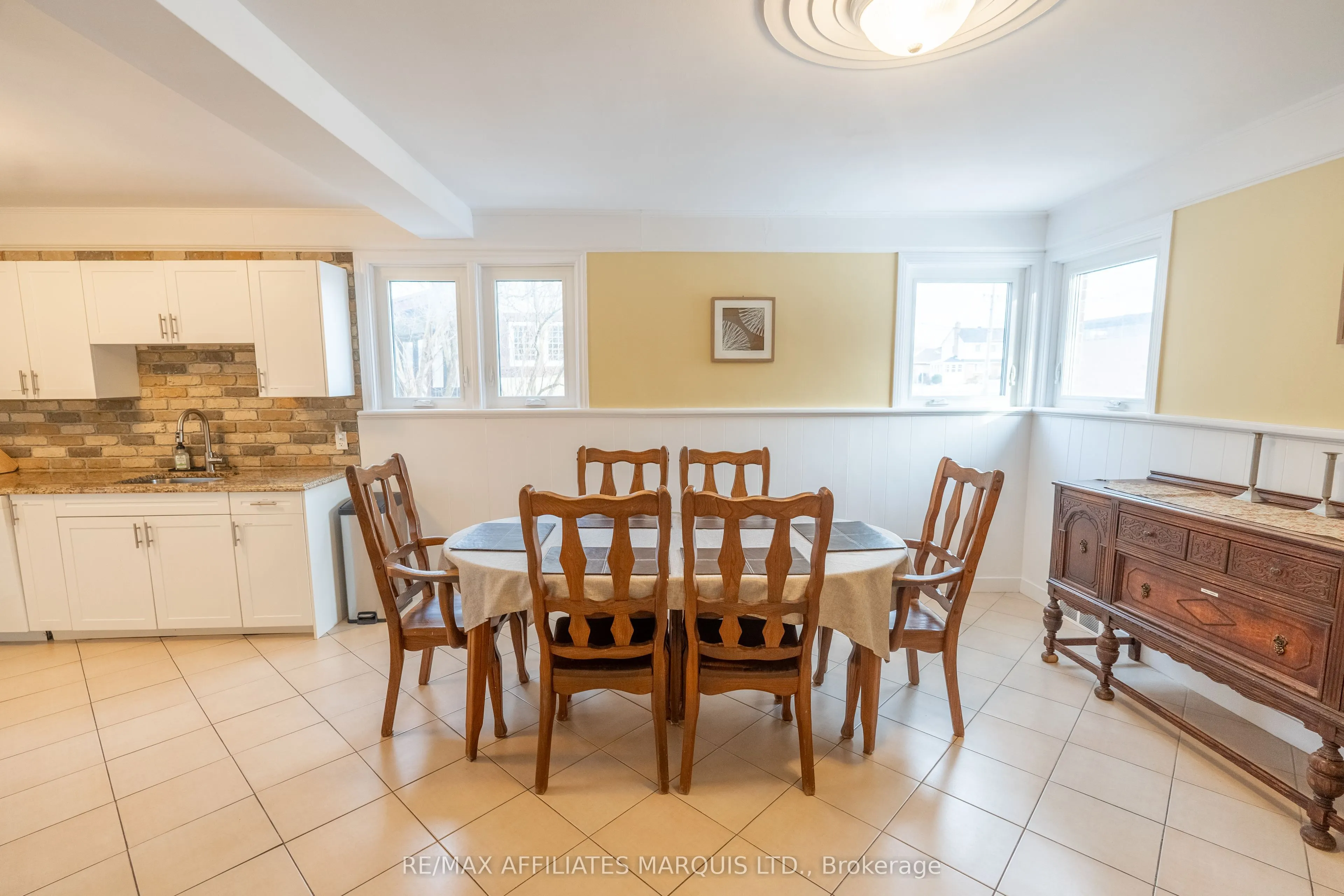 7 Old Orchard Avenue