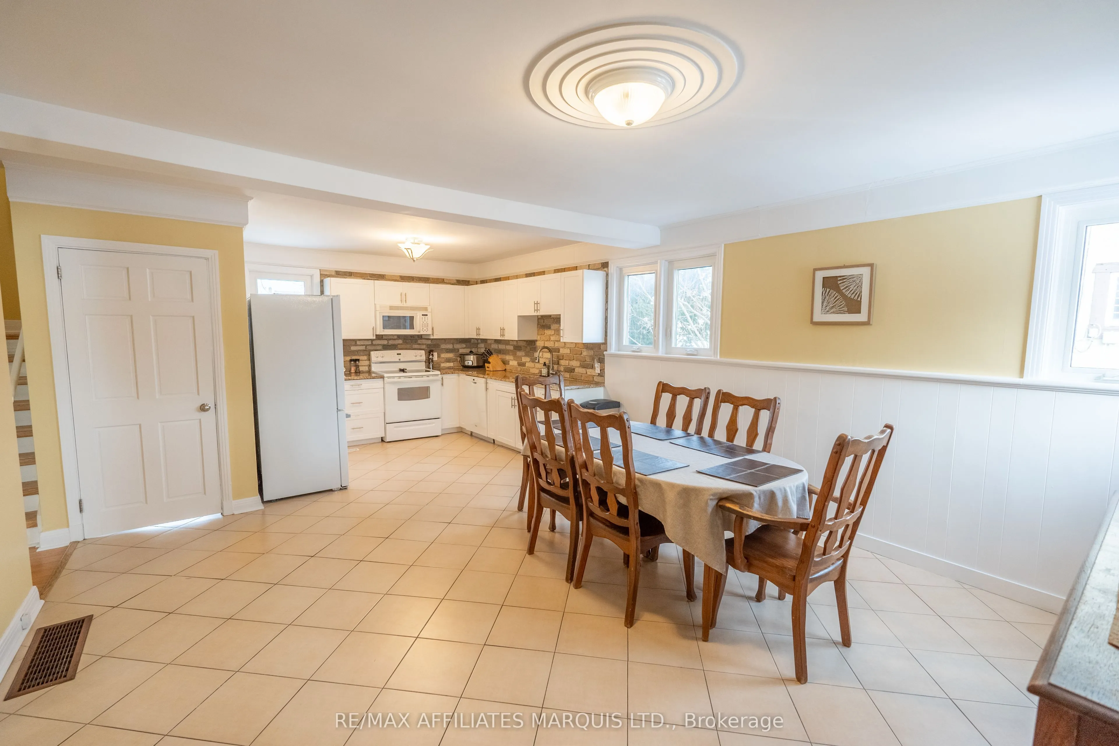 7 Old Orchard Avenue