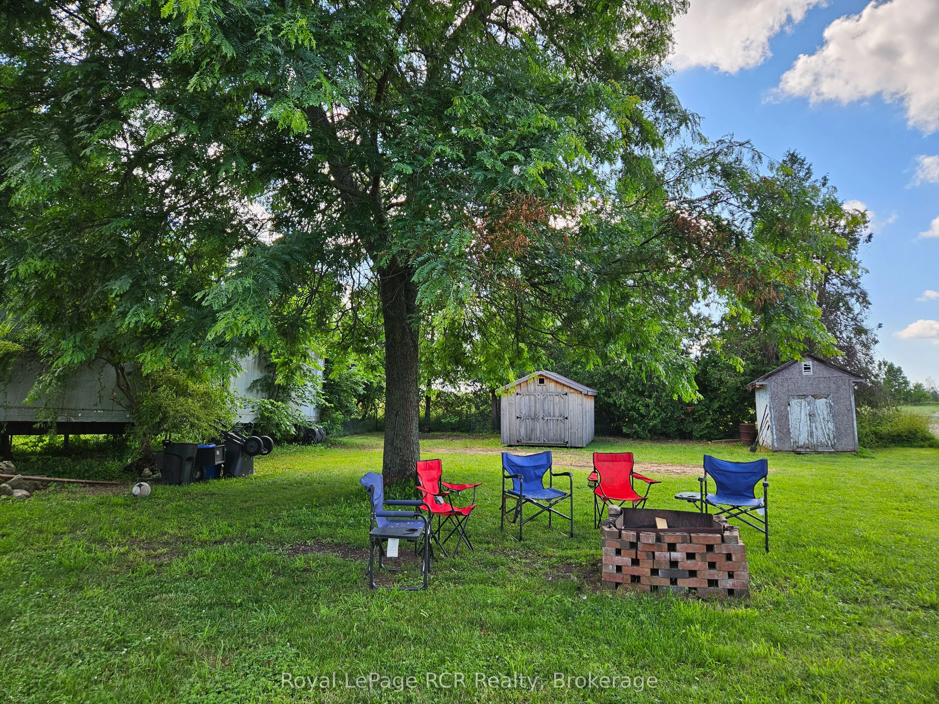136228 Grey Road 40 Road