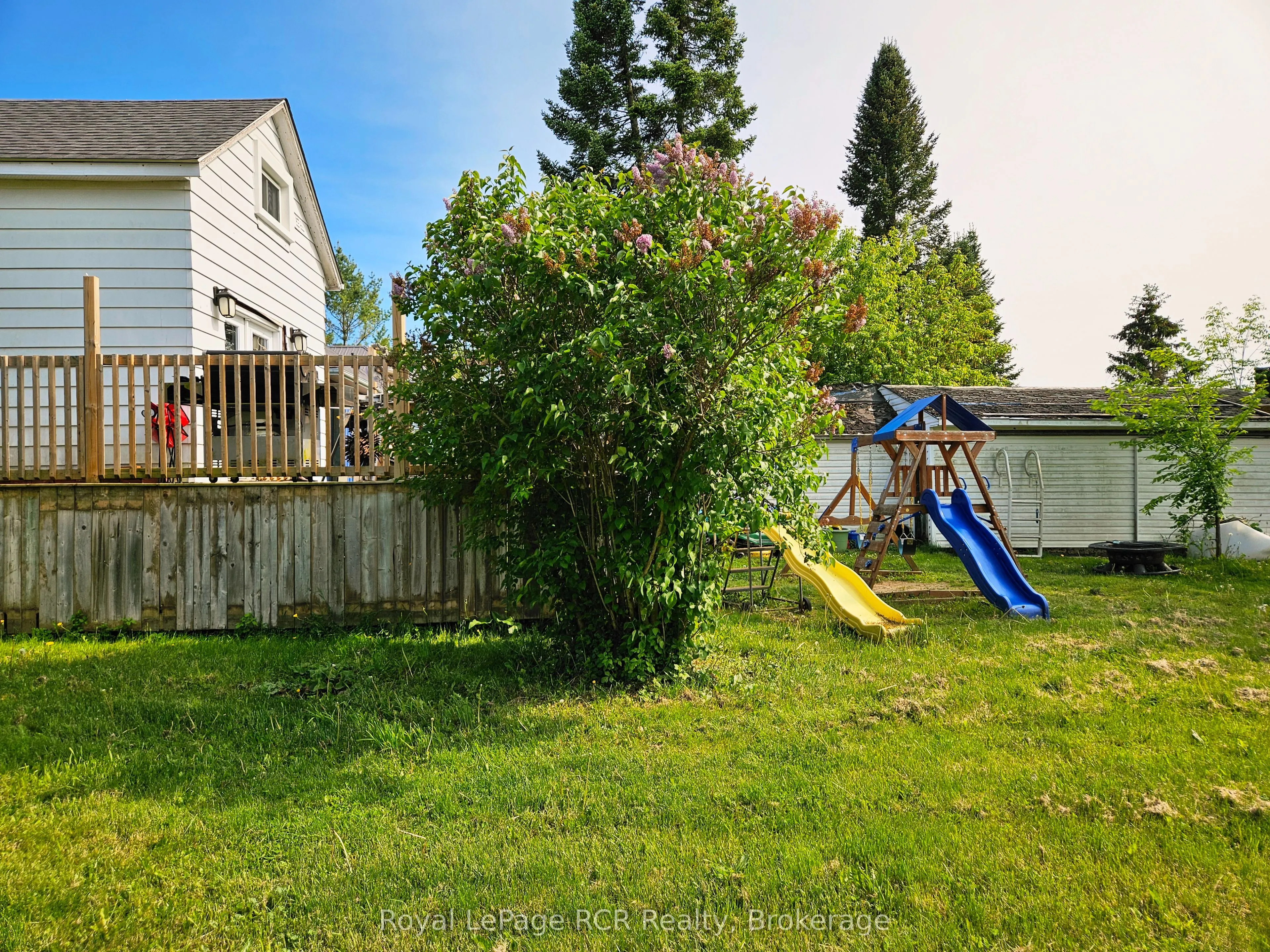 136228 Grey Road 40 Road