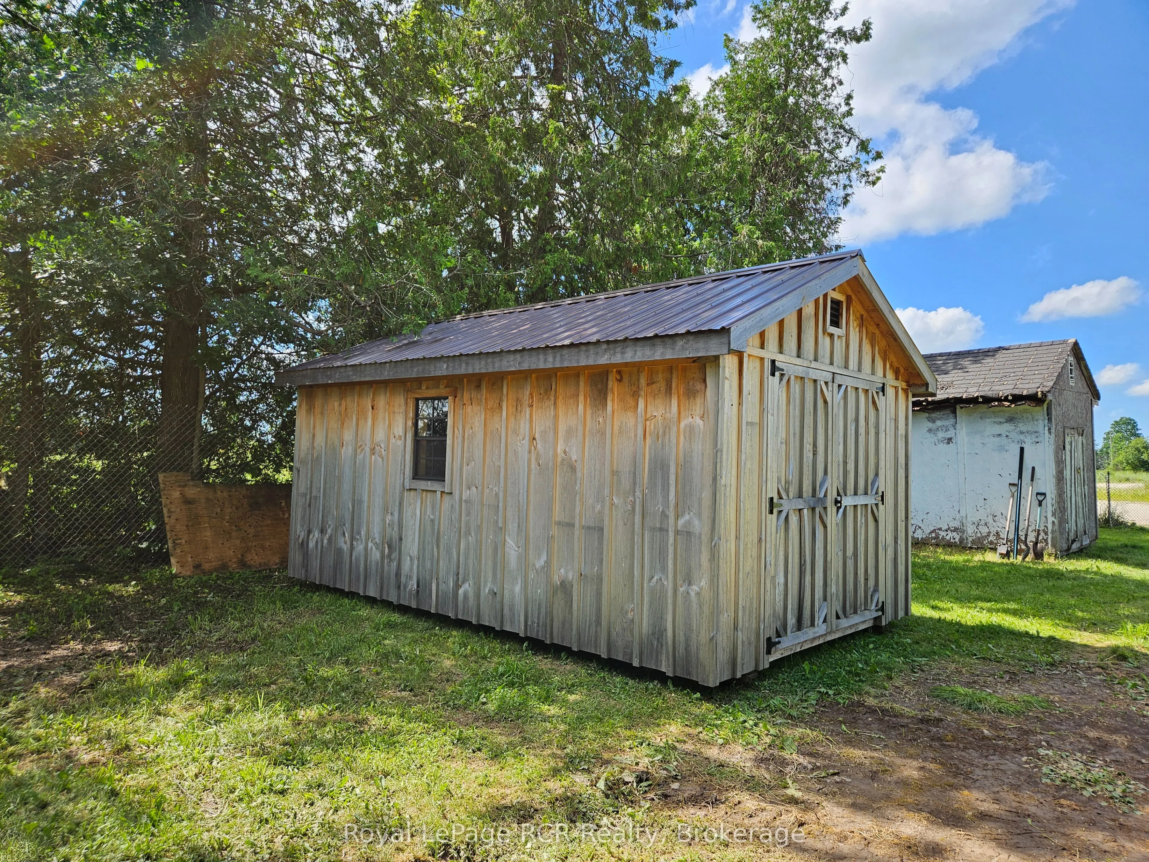 136228 Grey Road 40 Road