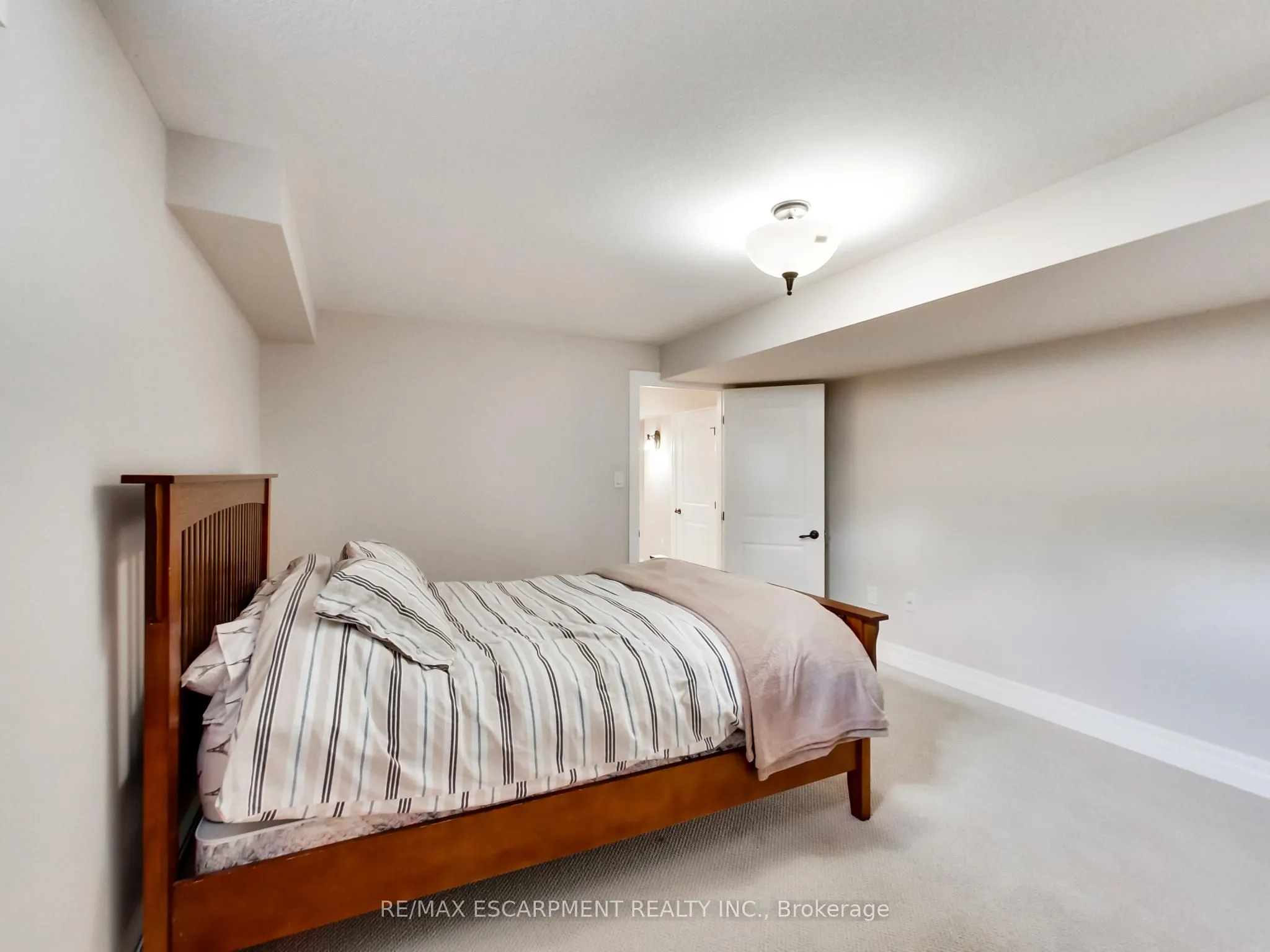 89 Toulon Avenue, #82