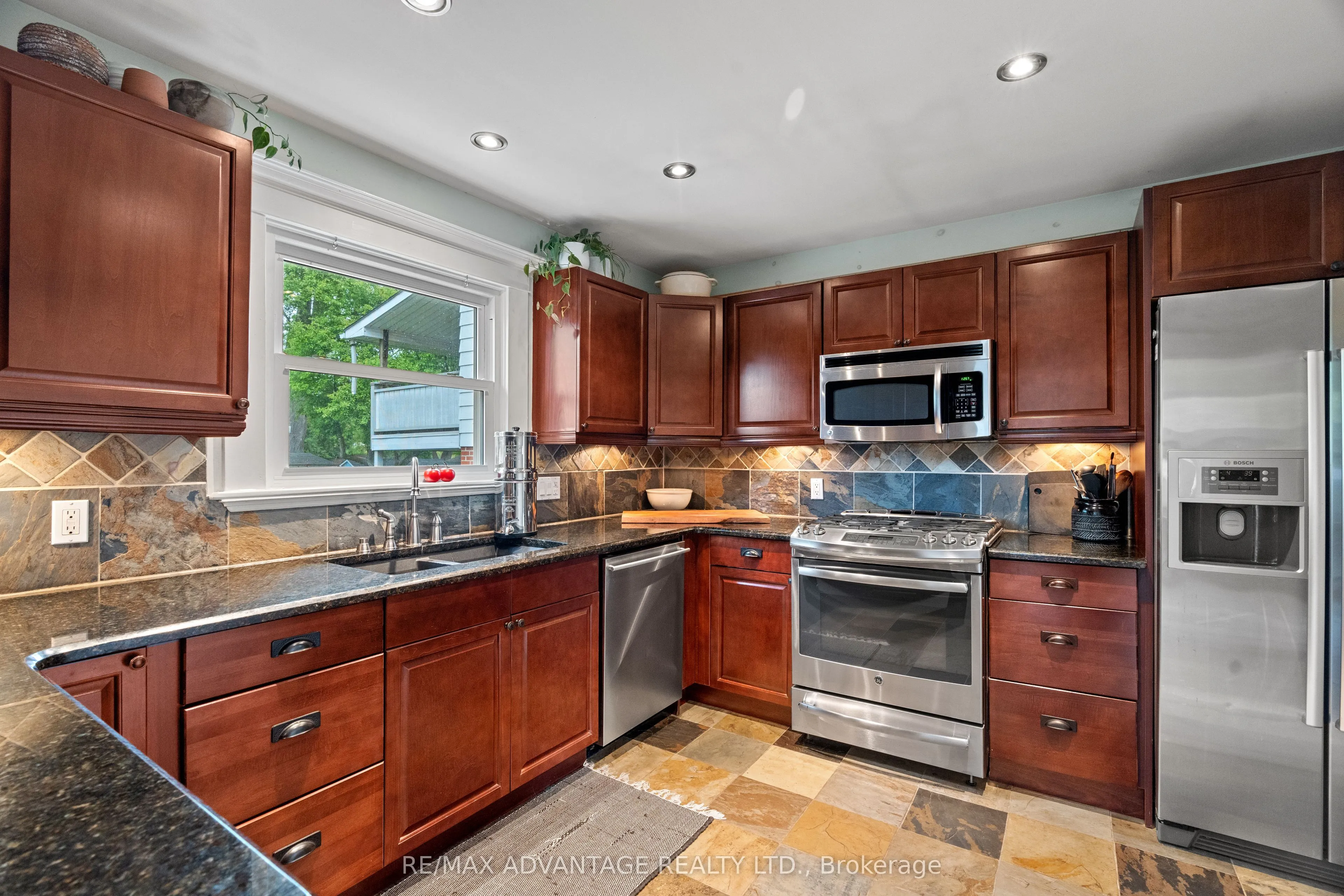 52 Beattie Avenue