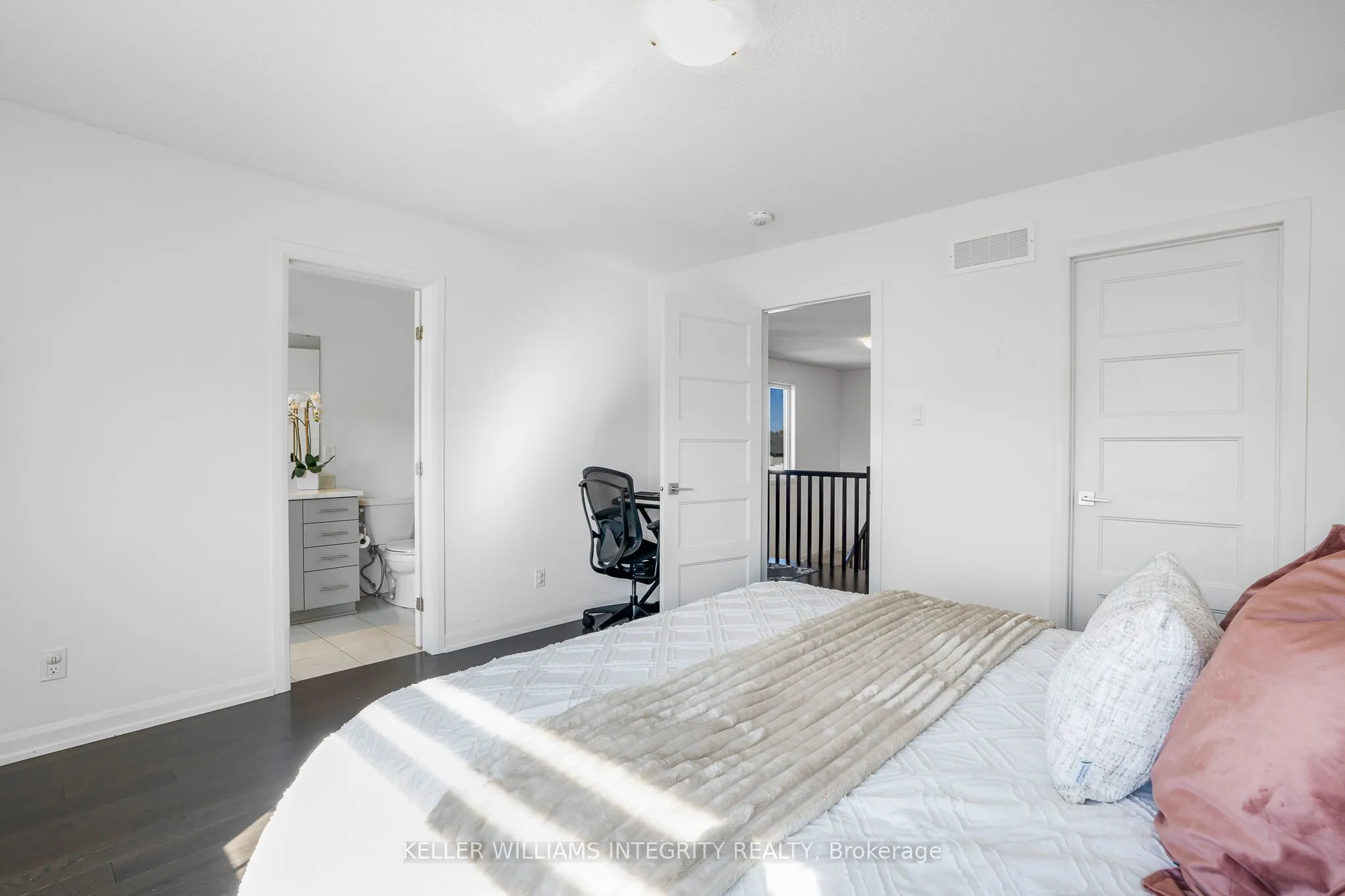 168 Turquoise Street