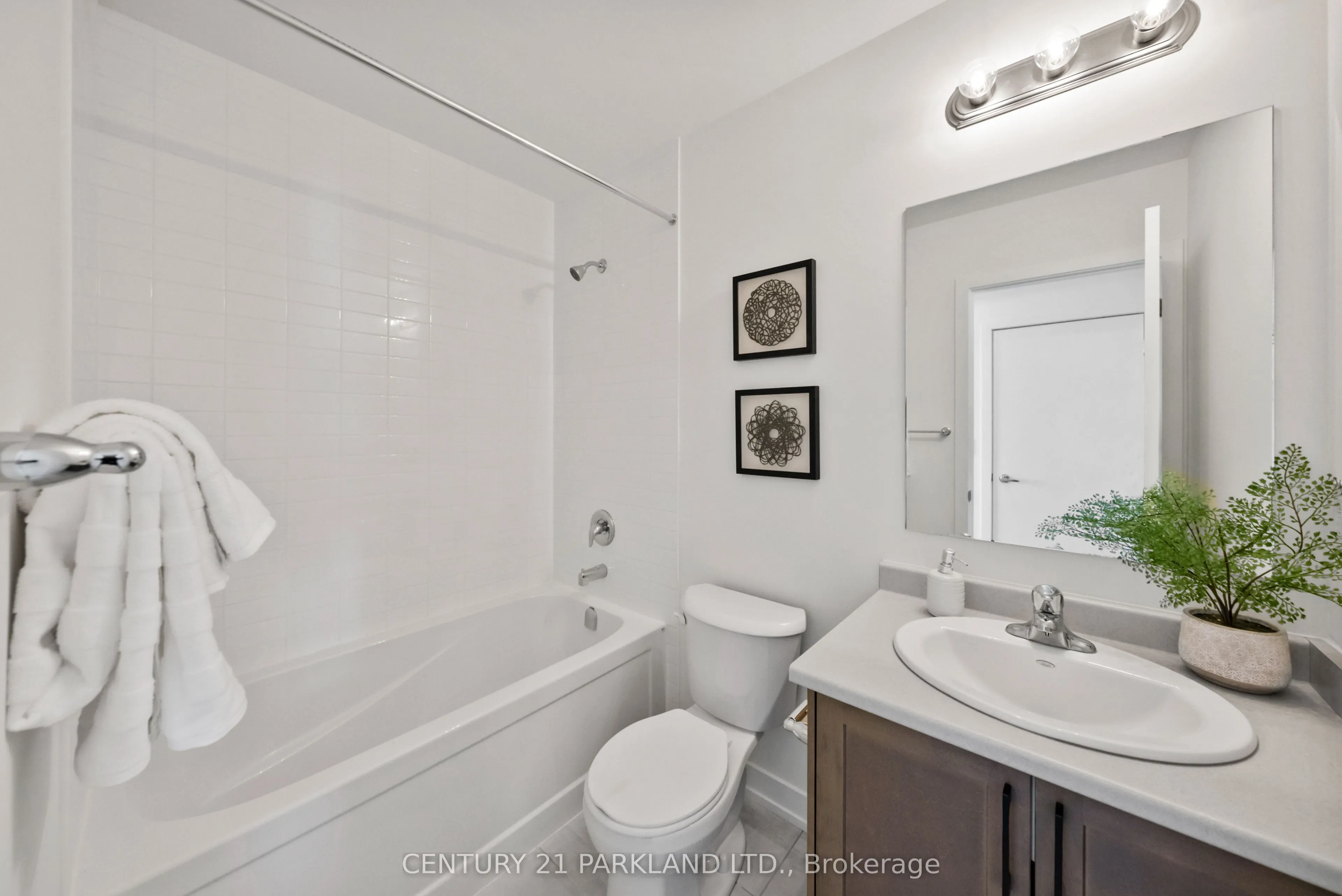 160 Densmore Road, #1602