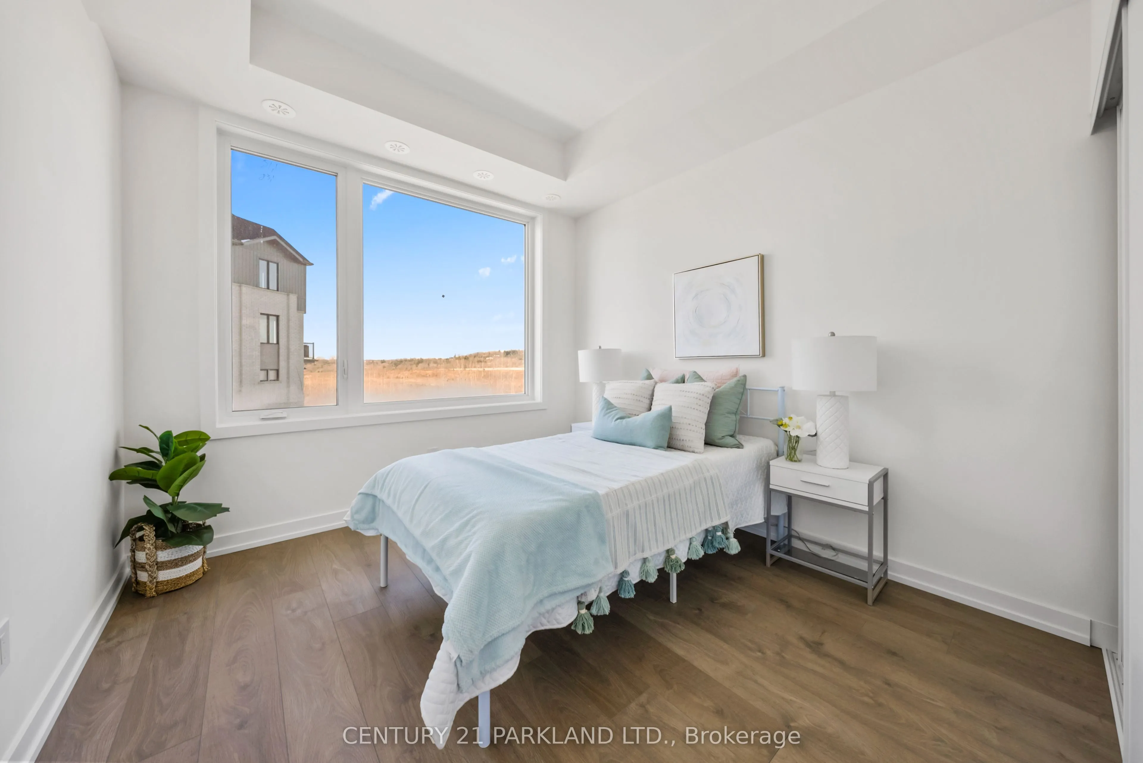 160 Densmore Road, #1602