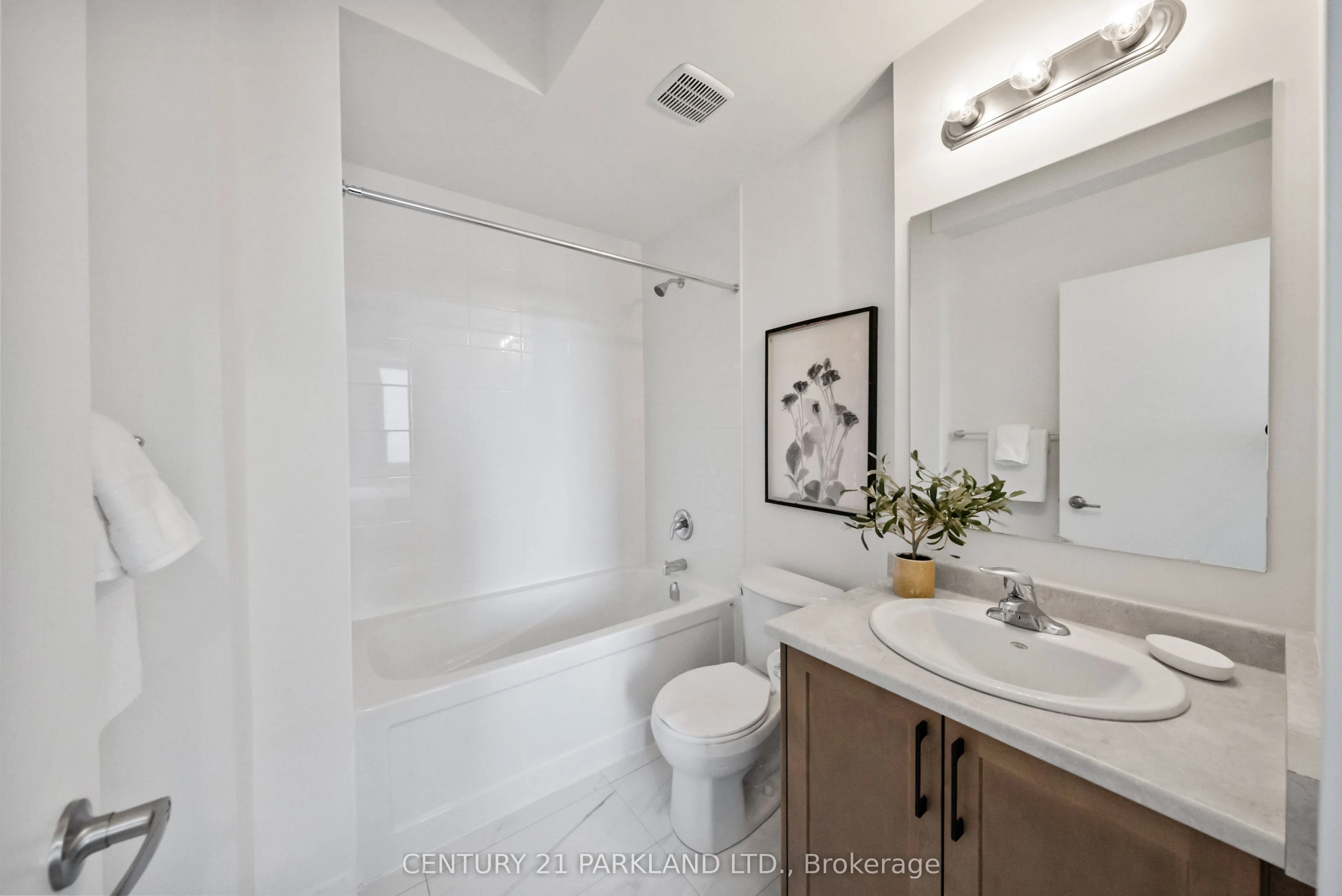 160 Densmore Road, #1602