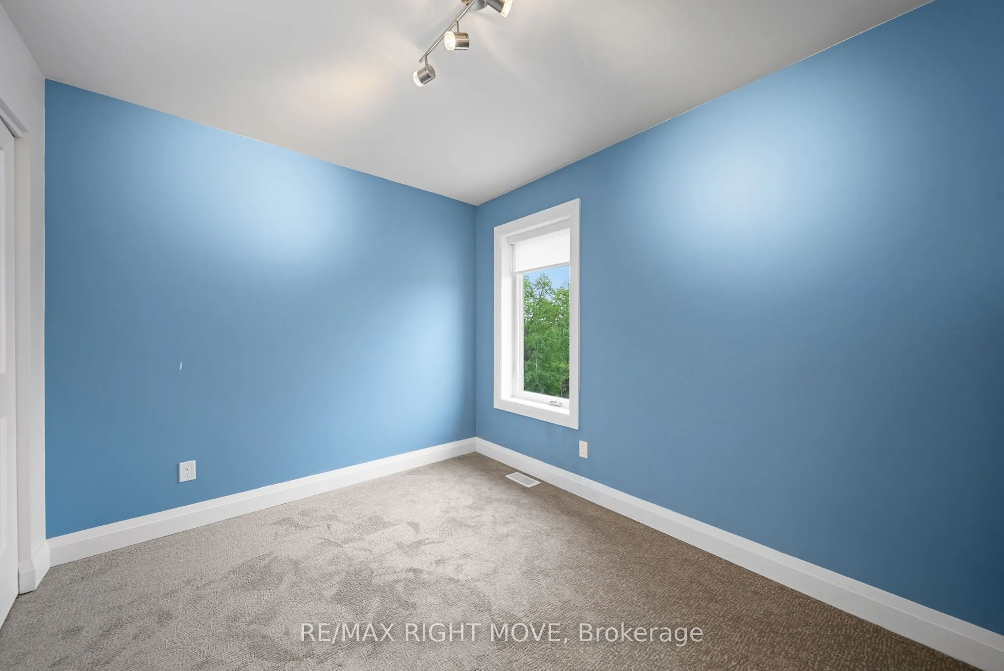 1432 Honey Harbour Road