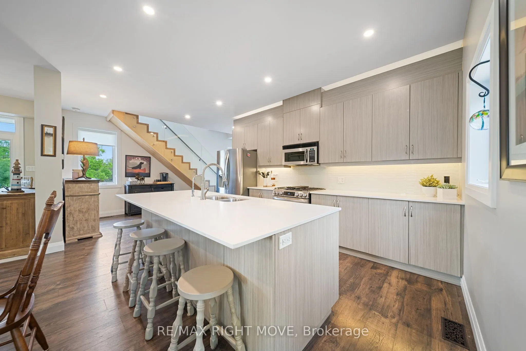 1432 Honey Harbour Road