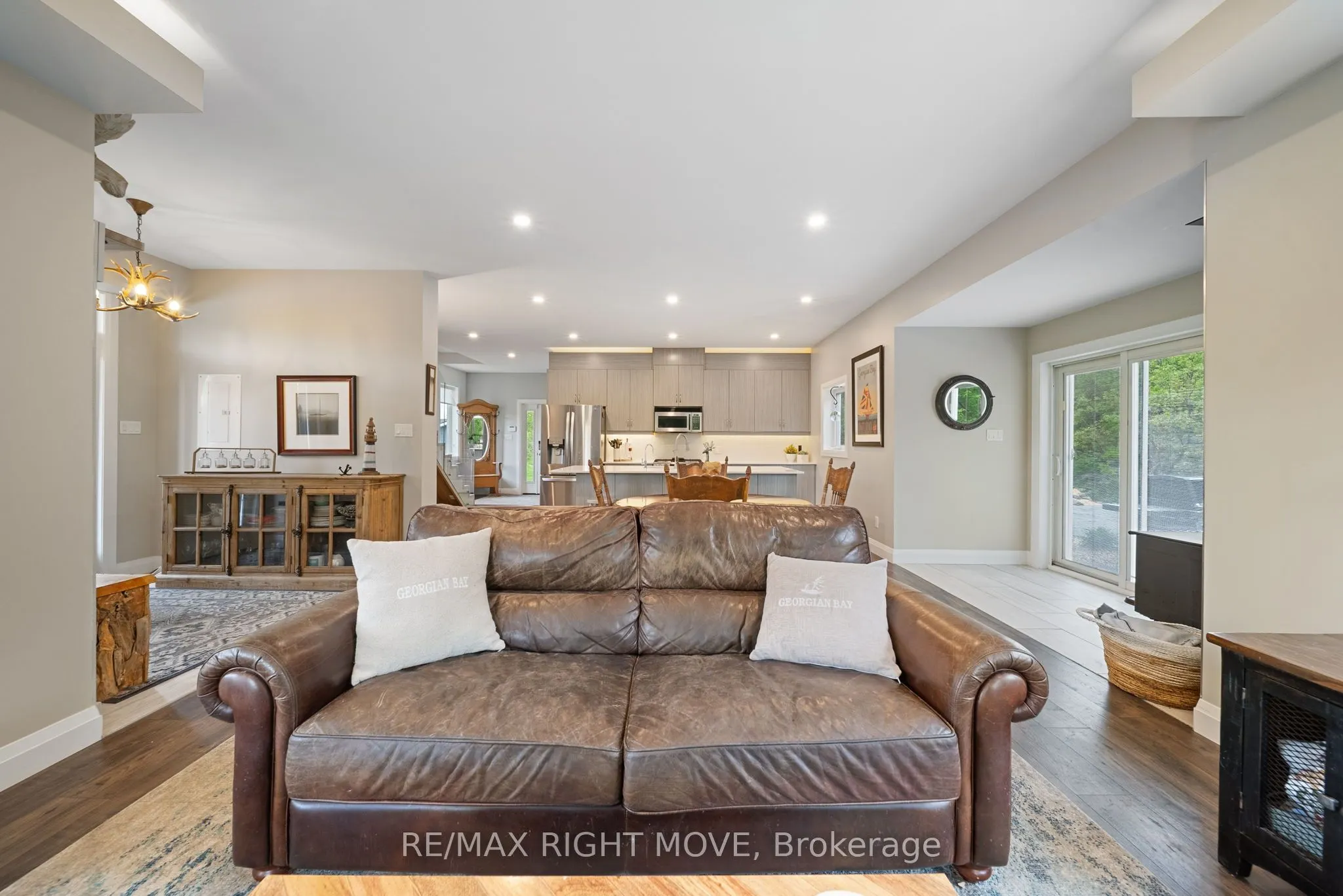 1432 Honey Harbour Road