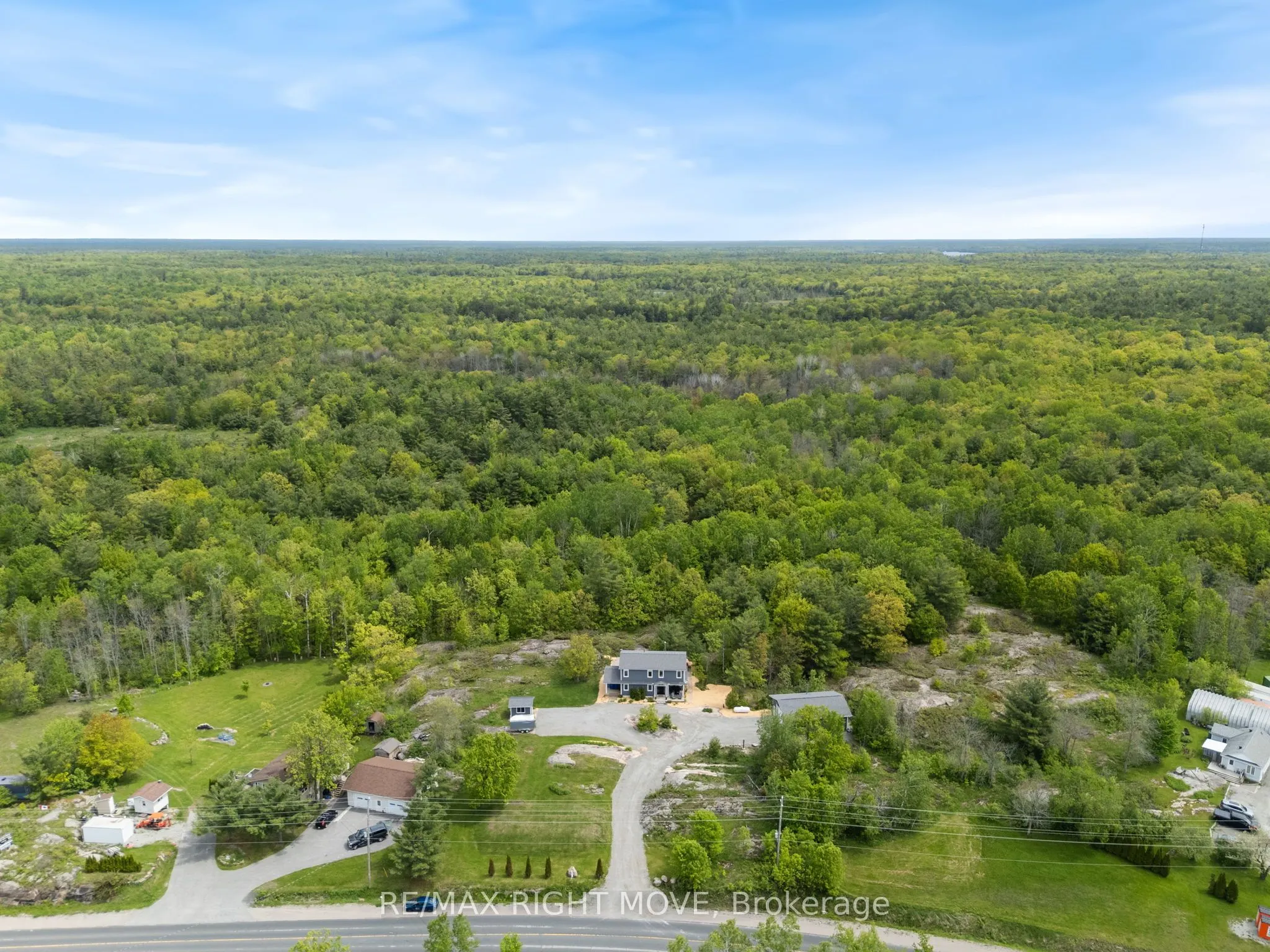 1432 Honey Harbour Road