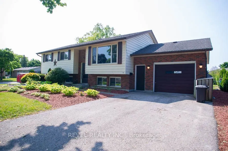 6 Berkley Crescent