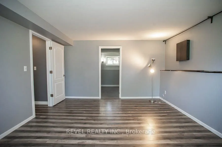 6 Berkley Crescent