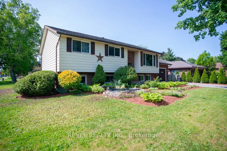 6 Berkley Crescent