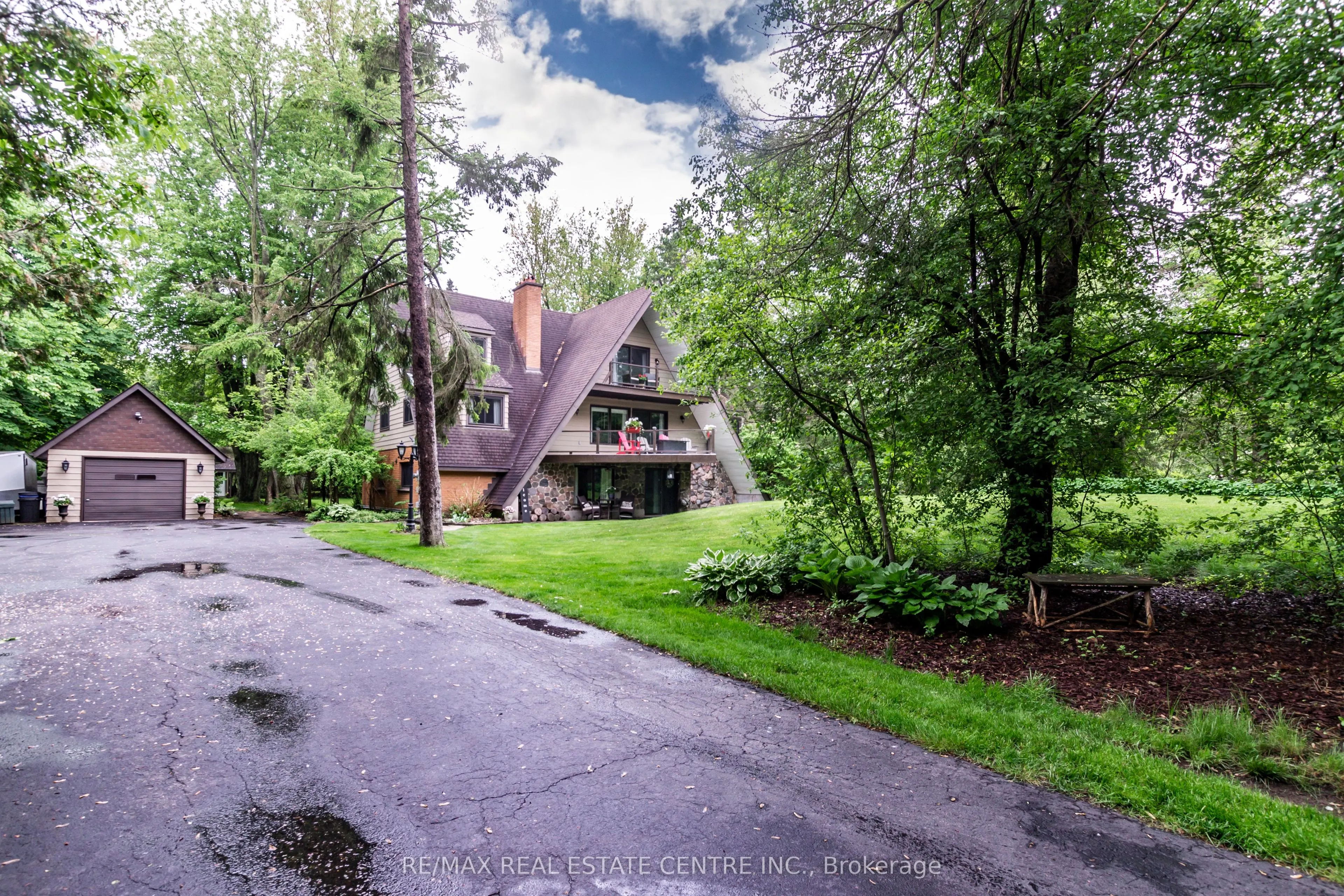 6607 Ellis Road