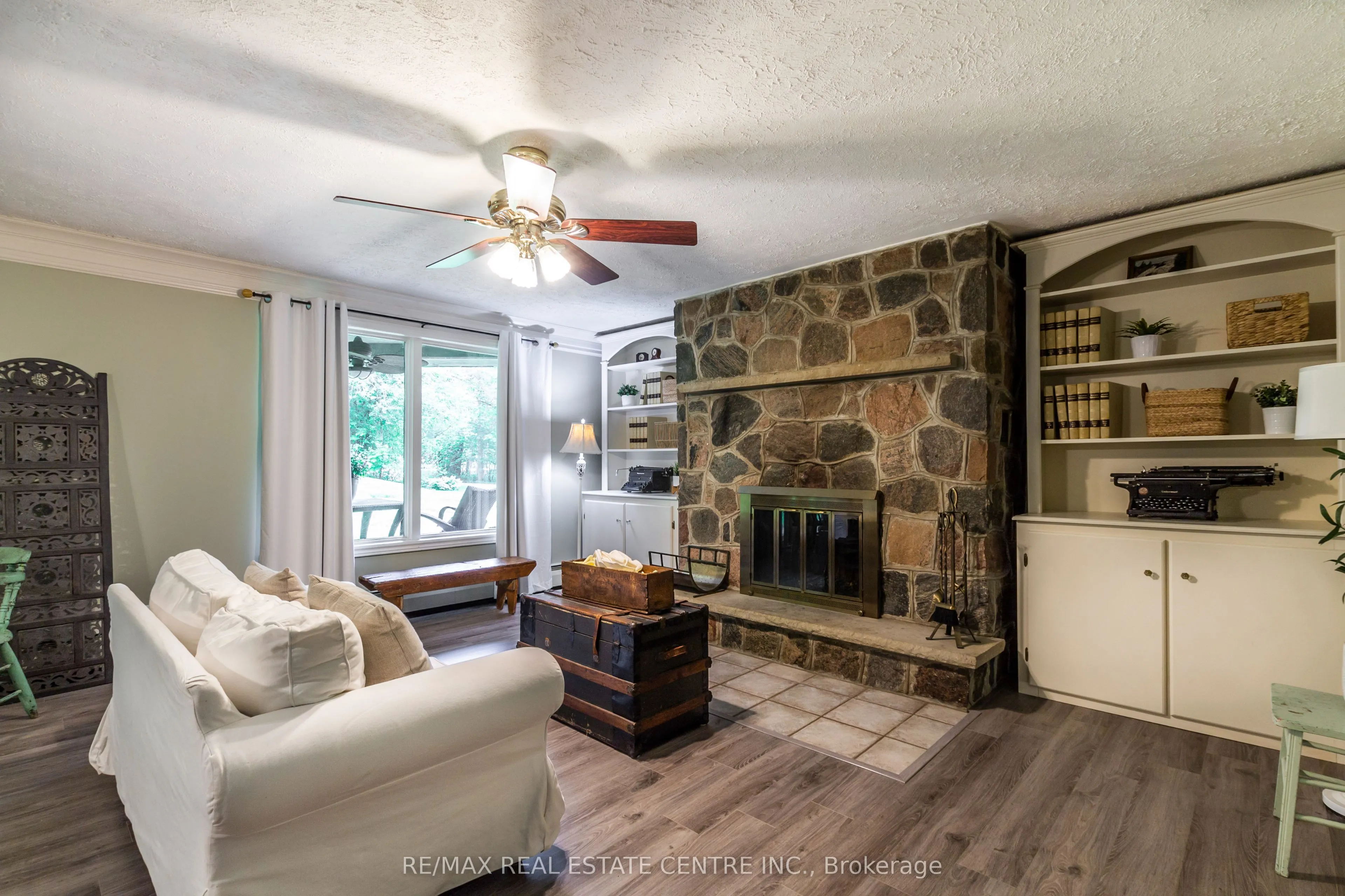 6607 Ellis Road