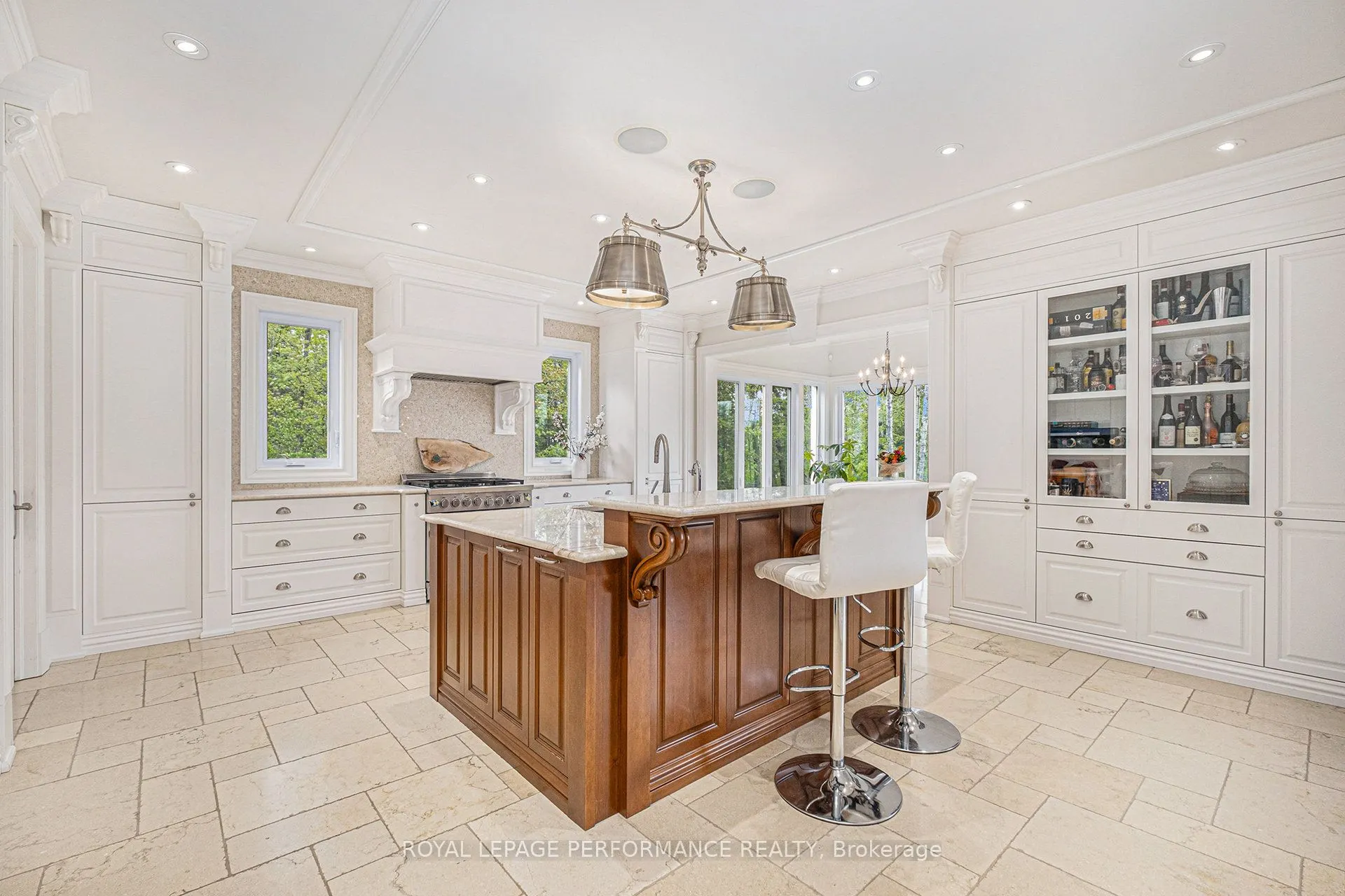 1413 BLACKHORSE Court