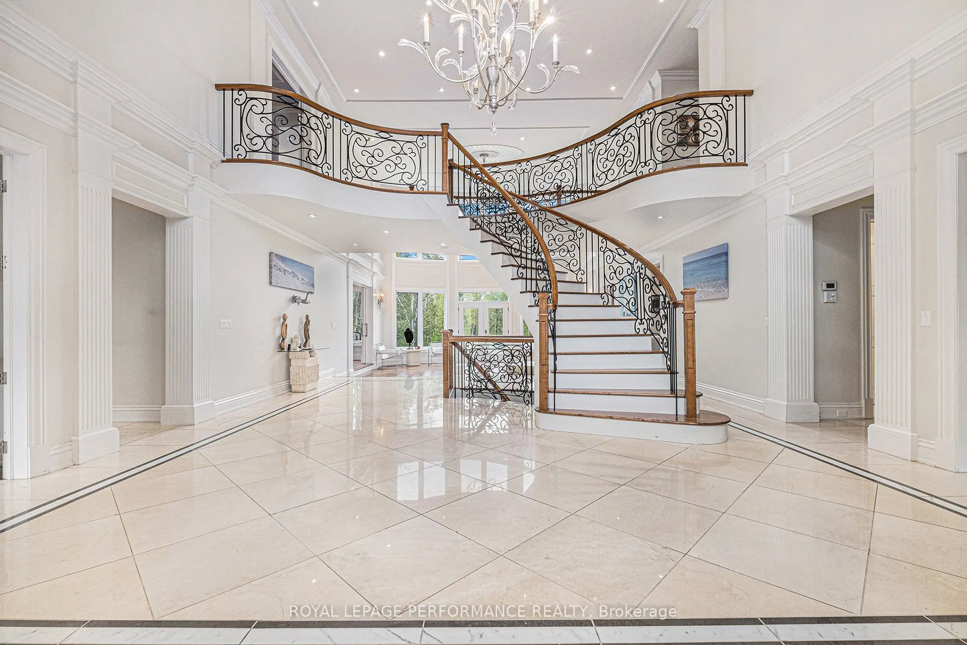 1413 BLACKHORSE Court
