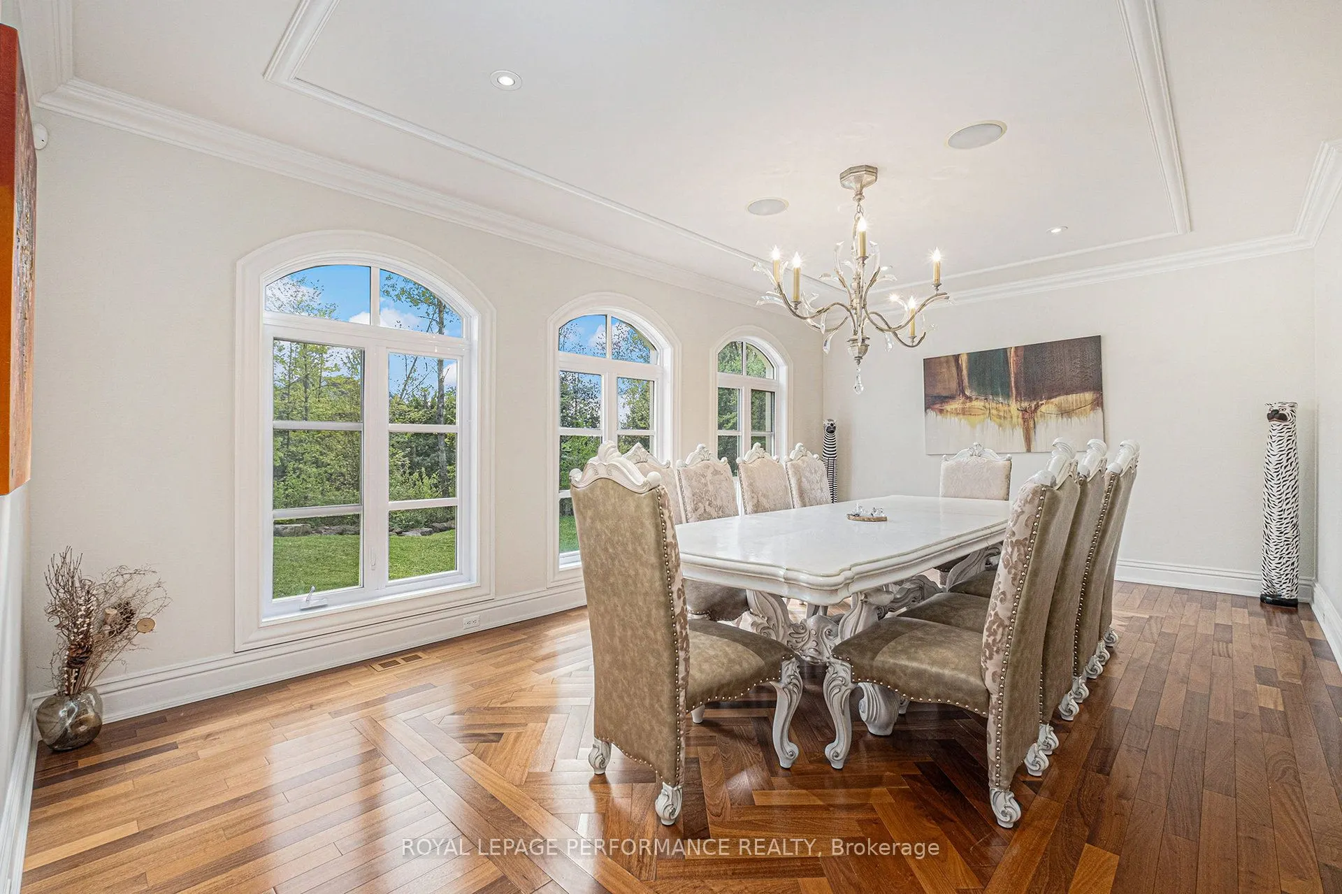1413 BLACKHORSE Court