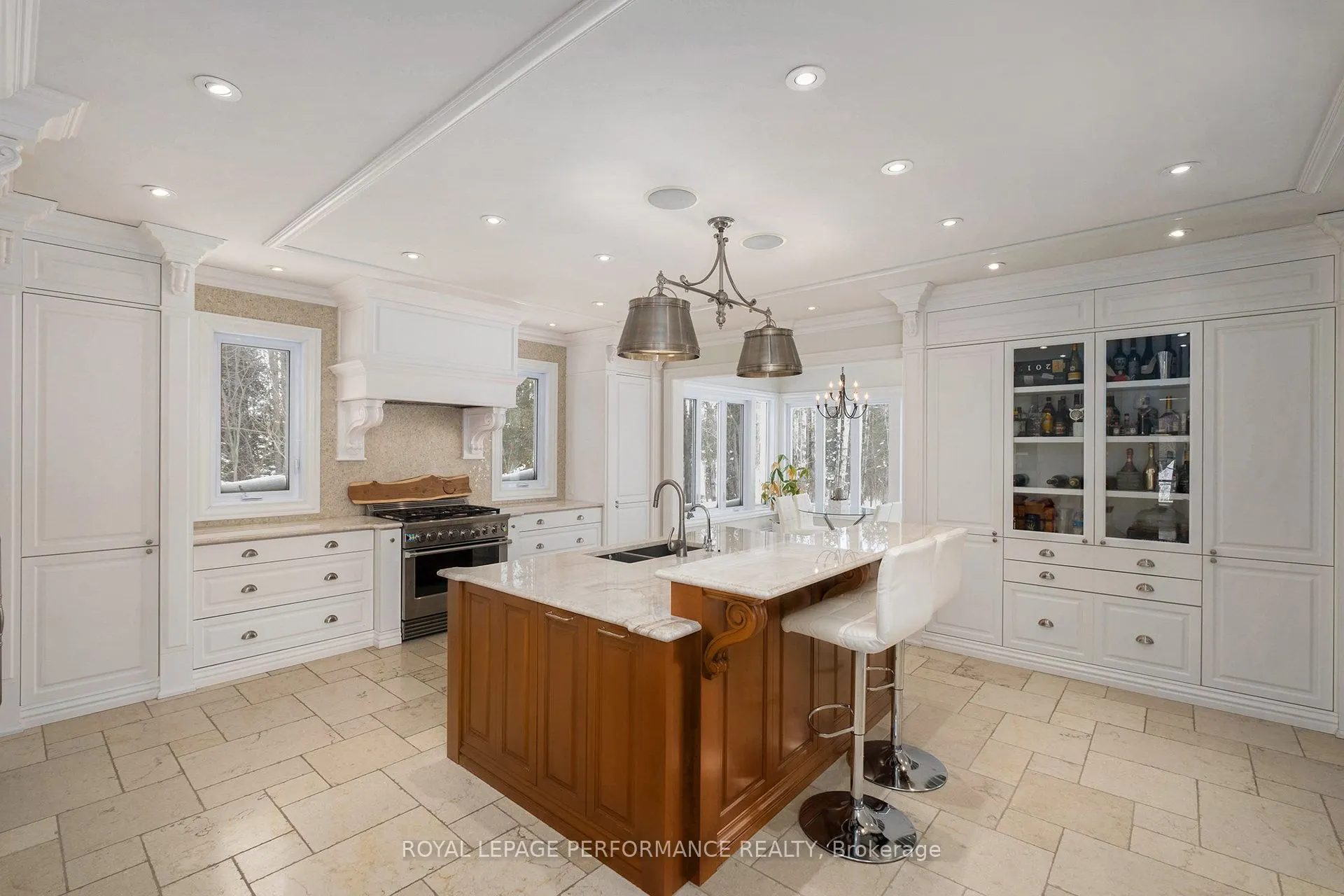1413 BLACKHORSE Court