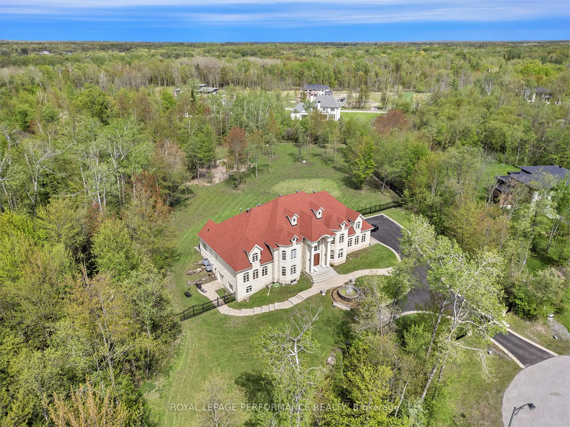 1413 BLACKHORSE Court