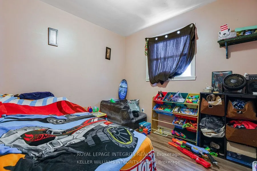 1204-1206 Caswell Crescent