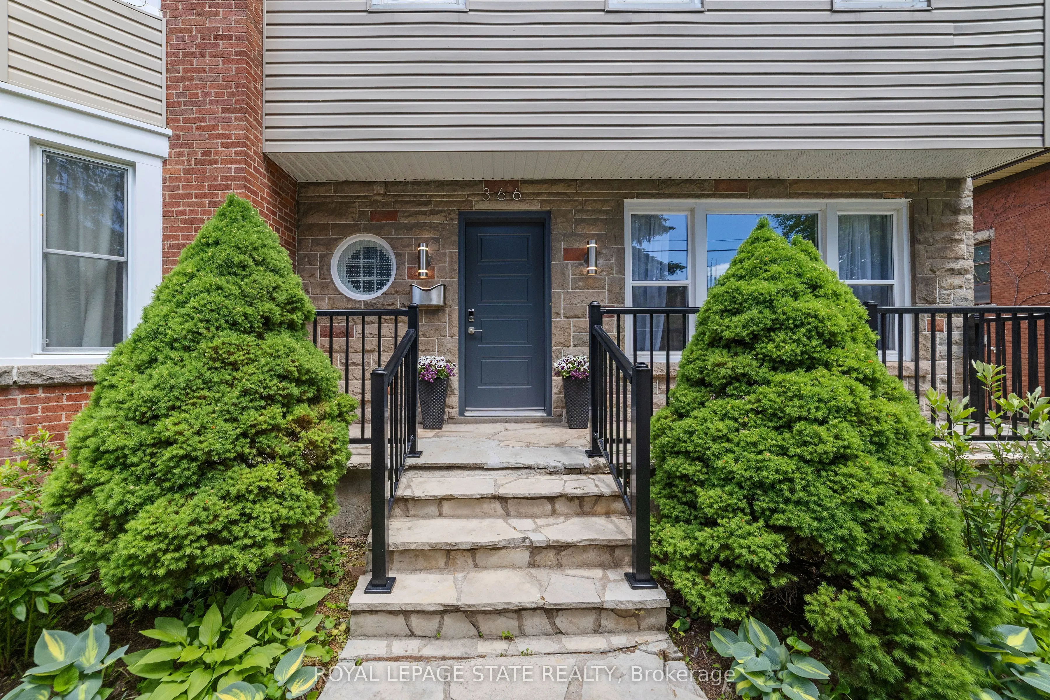 366 Aberdeen Avenue