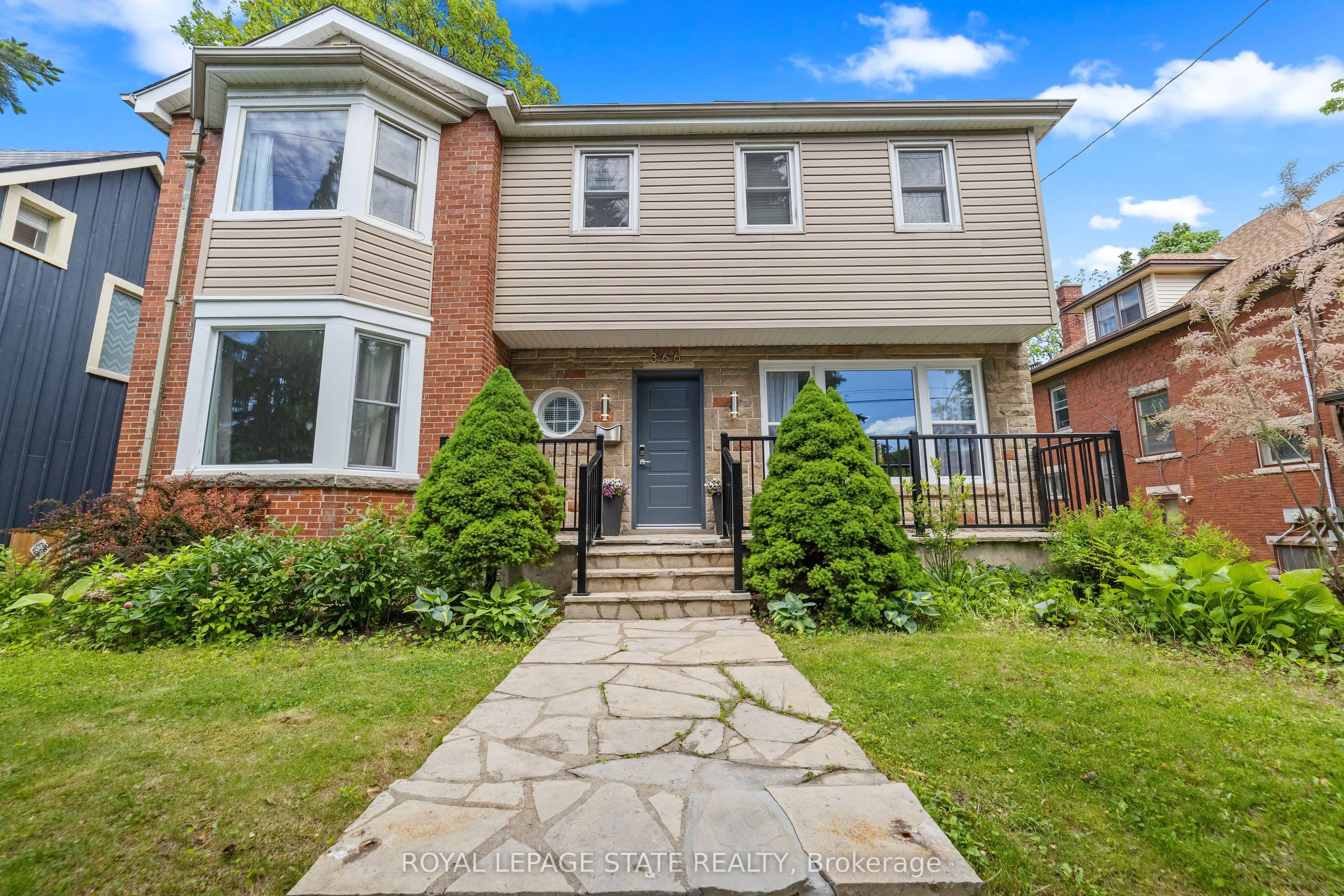 366 Aberdeen Avenue