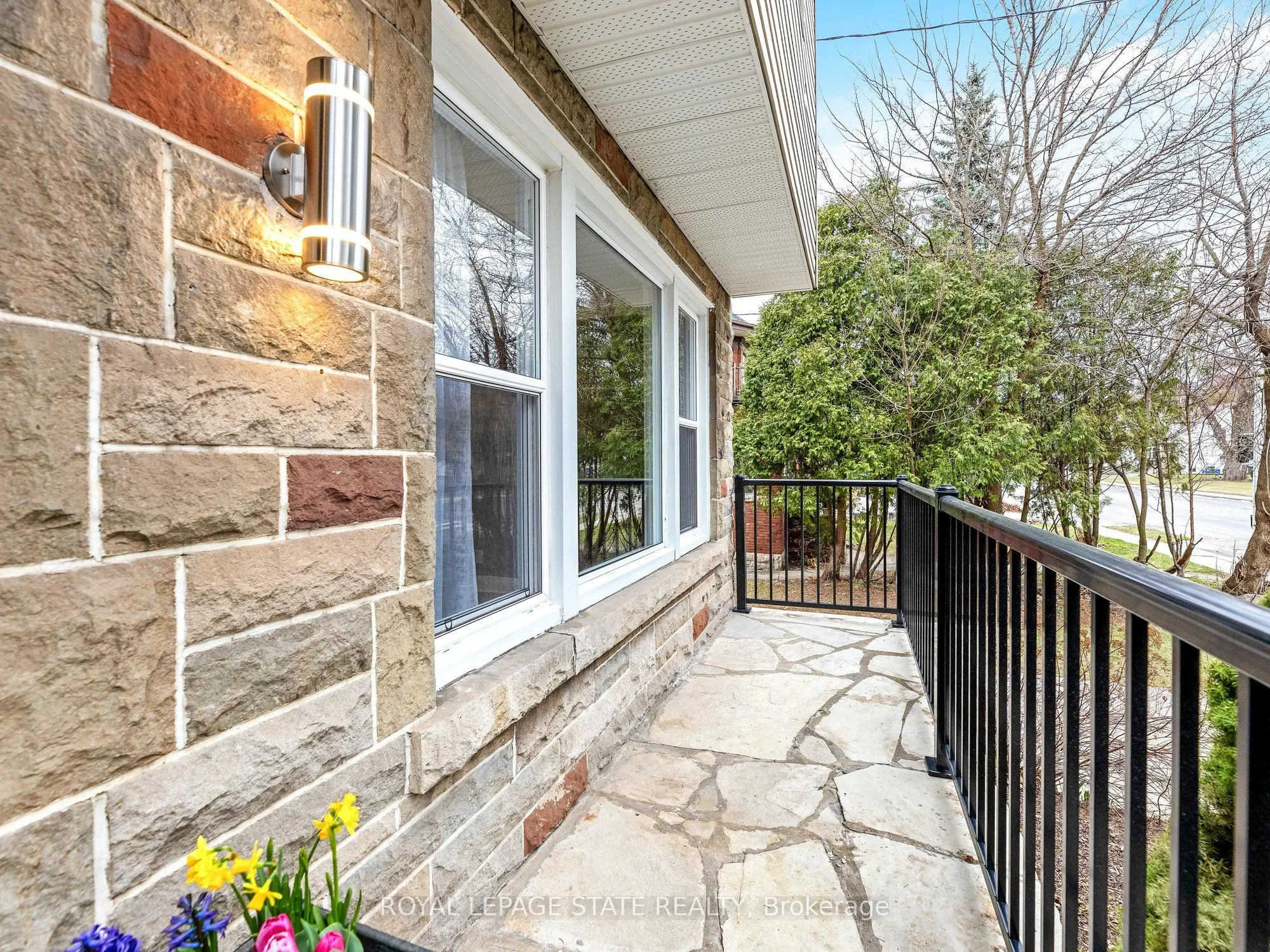 366 Aberdeen Avenue