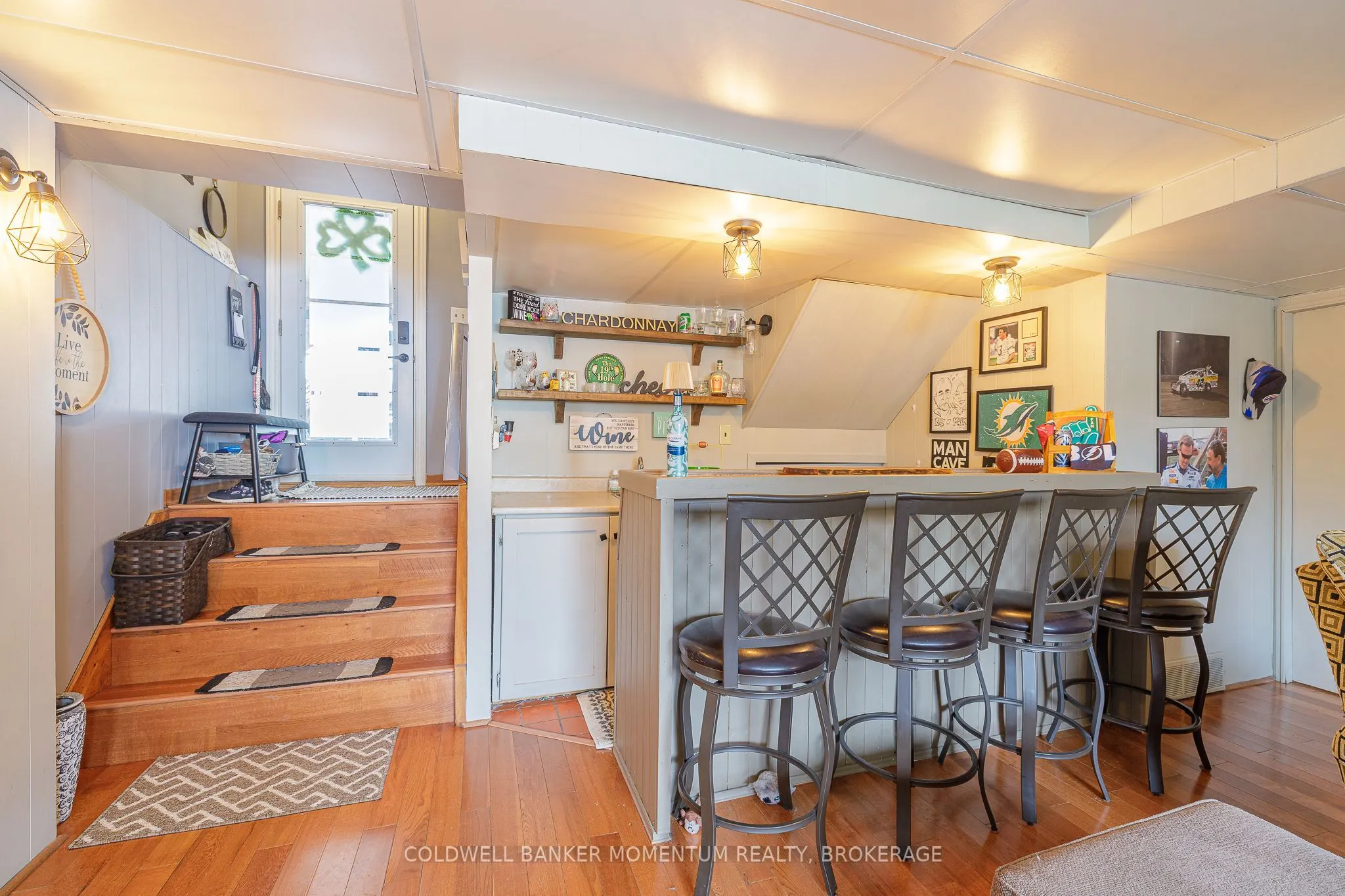 535 Sugarloaf Street