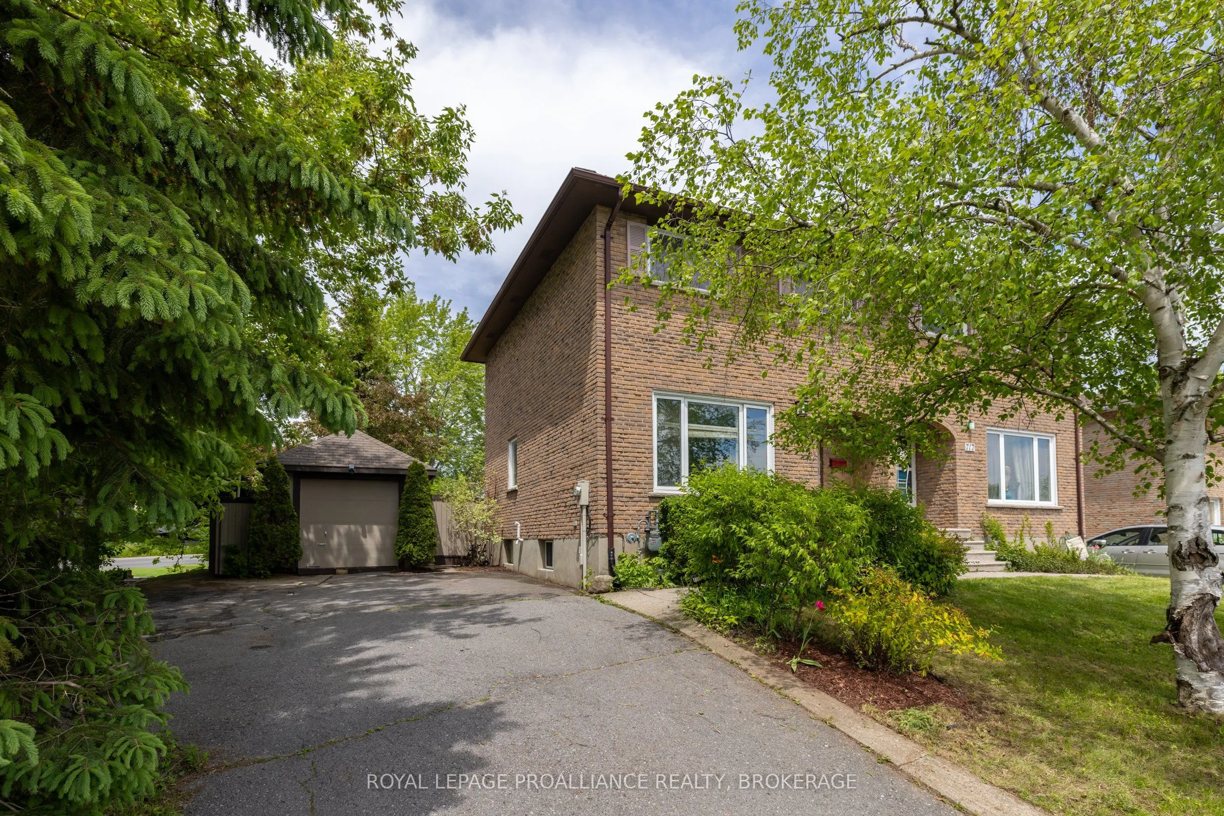 715 Selkirk Road