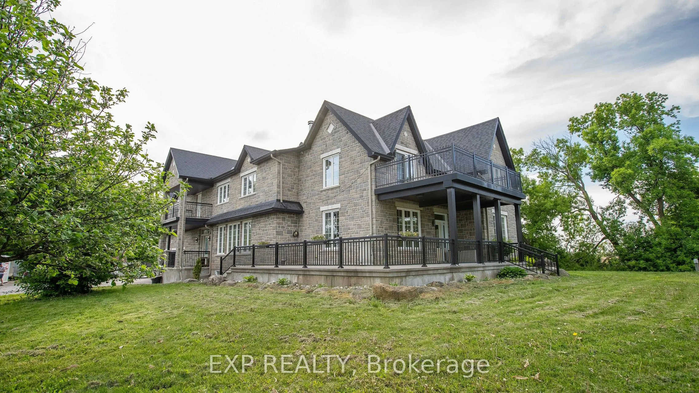 2754 Eagleson Road